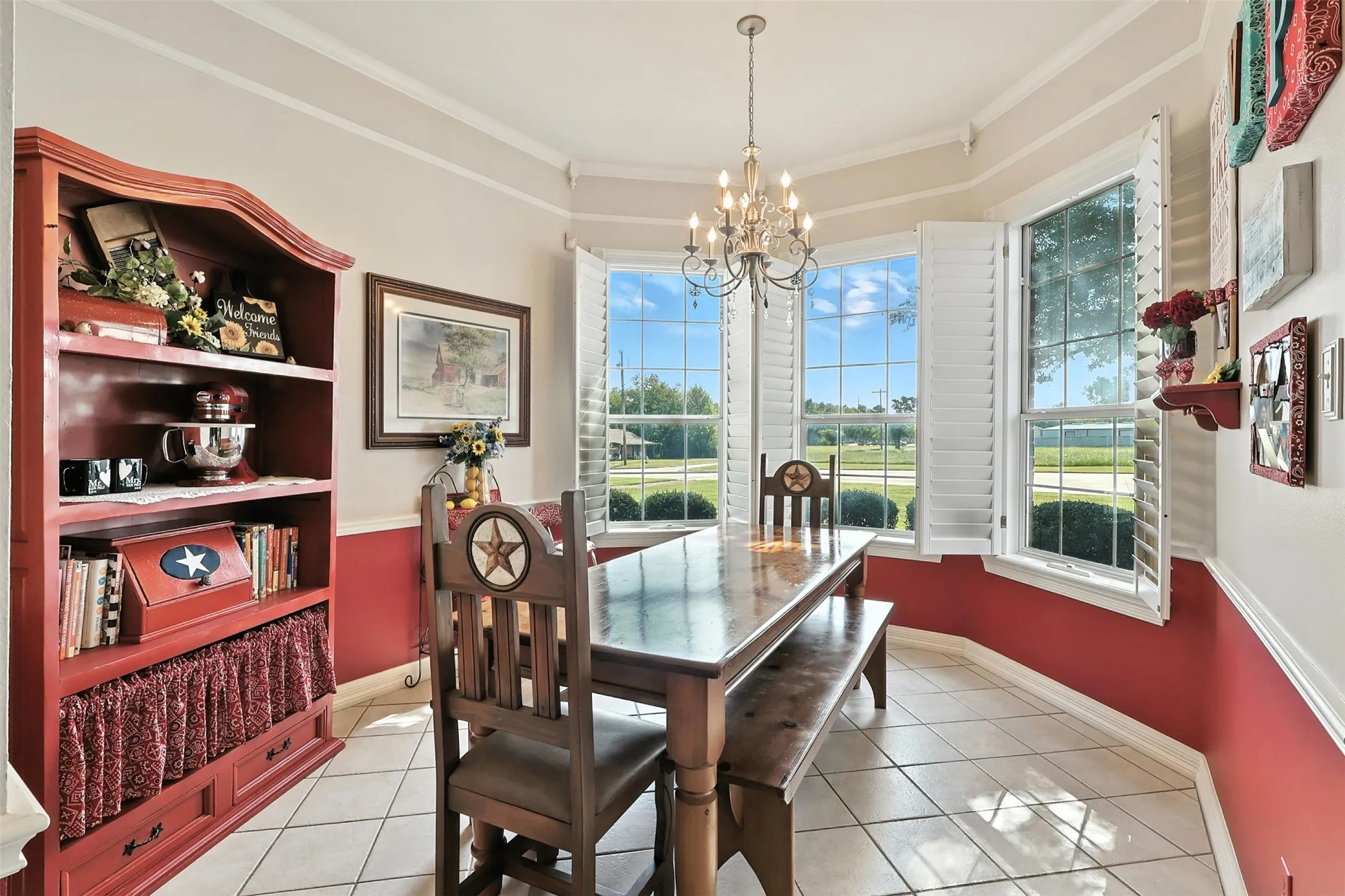Single Family Residence For Sale in Hopkins County , 902 Booker Street, Sulphur Springs, Texas 75482, 3 Bedroom, 3 Bathroom, 4 Garage spaces, 3,661 Sqft, built in 1995, Preowned, mls#20836599, Real Estate Agent in Sulphur Springs, Homes For Sale in Hopkins county, Homes For Sale in Sulphur Springs, Realtor in Sulphur Springs Texas, Real Estate Brokerage Independent Realty Texas, Luminita Cordes Realtor