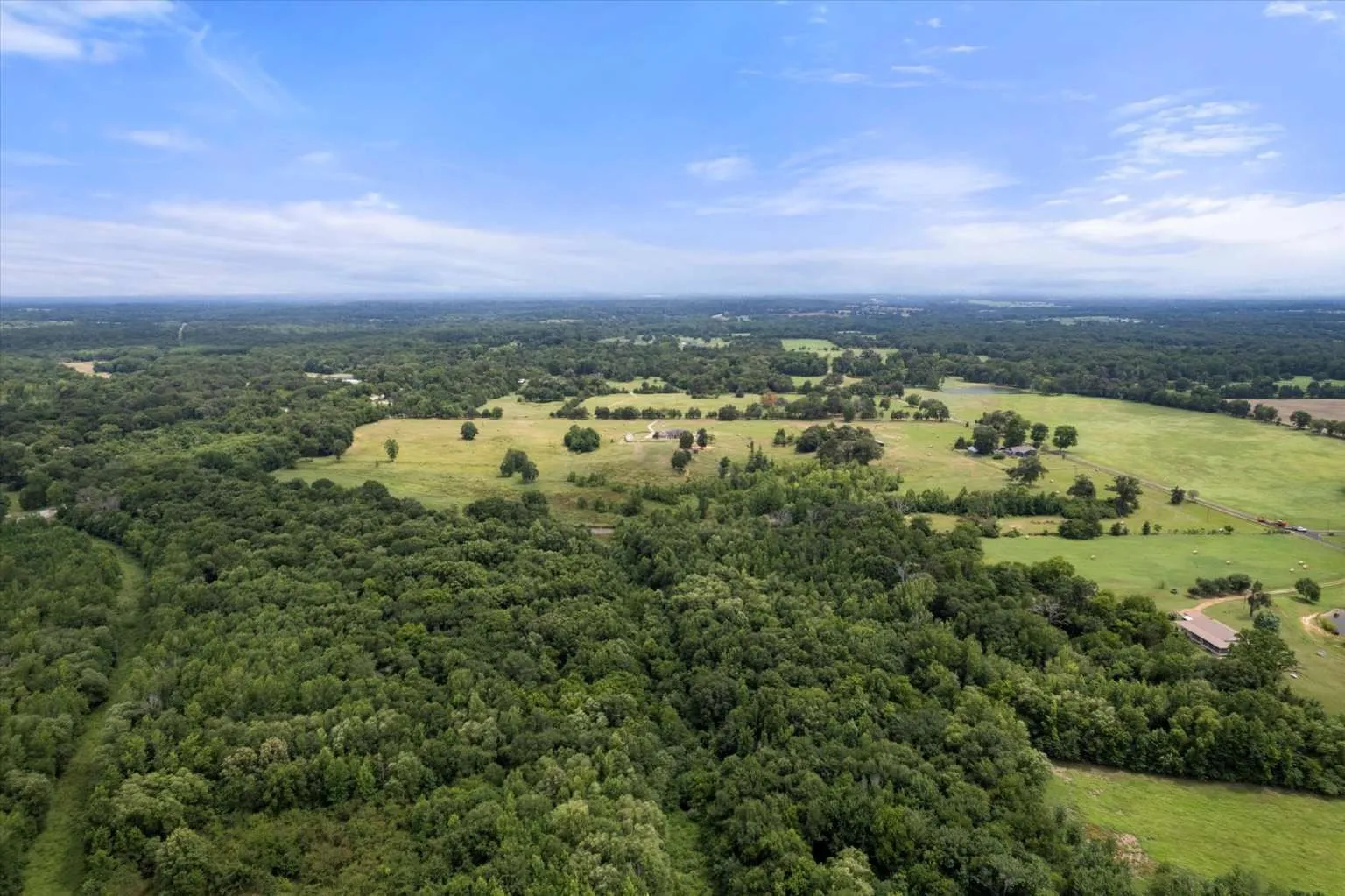 Single Family Residence For Sale in Franklin (TX) County , 274 CR 3230 SW 3230, Winnsboro, Texas 75494, 4 Bedroom, 3 Bathroom, 2 Garage spaces, 2,312 Sqft, built in 1999, Preowned, mls#20842967, Real Estate Agent in Winnsboro, Homes For Sale in Franklin (TX) county, Homes For Sale in Winnsboro, Realtor in Winnsboro Texas, Real Estate Brokerage Independent Realty Texas, Luminita Cordes Realtor