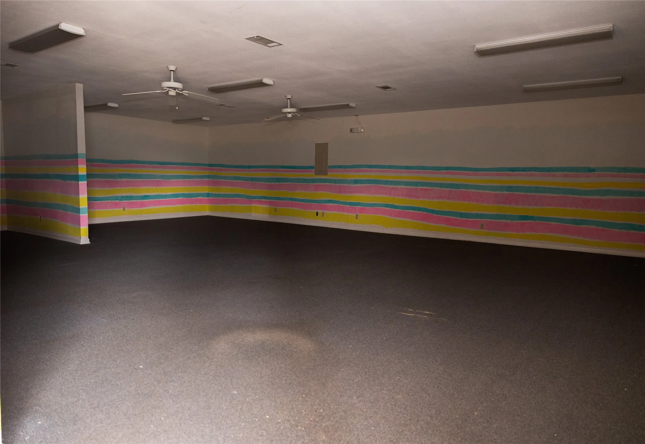 Office For Sale in Fannin County , 503 Lipscomb Street, Bonham, Texas 75418, 0, 0, Garage spaces, 0 Sqft, built in 1995, Preowned, mls#20843141, Real Estate Agent in Bonham, Homes For Sale in Fannin county, Homes For Sale in Bonham, Realtor in Bonham Texas, Real Estate Brokerage Independent Realty Texas, Luminita Cordes Realtor