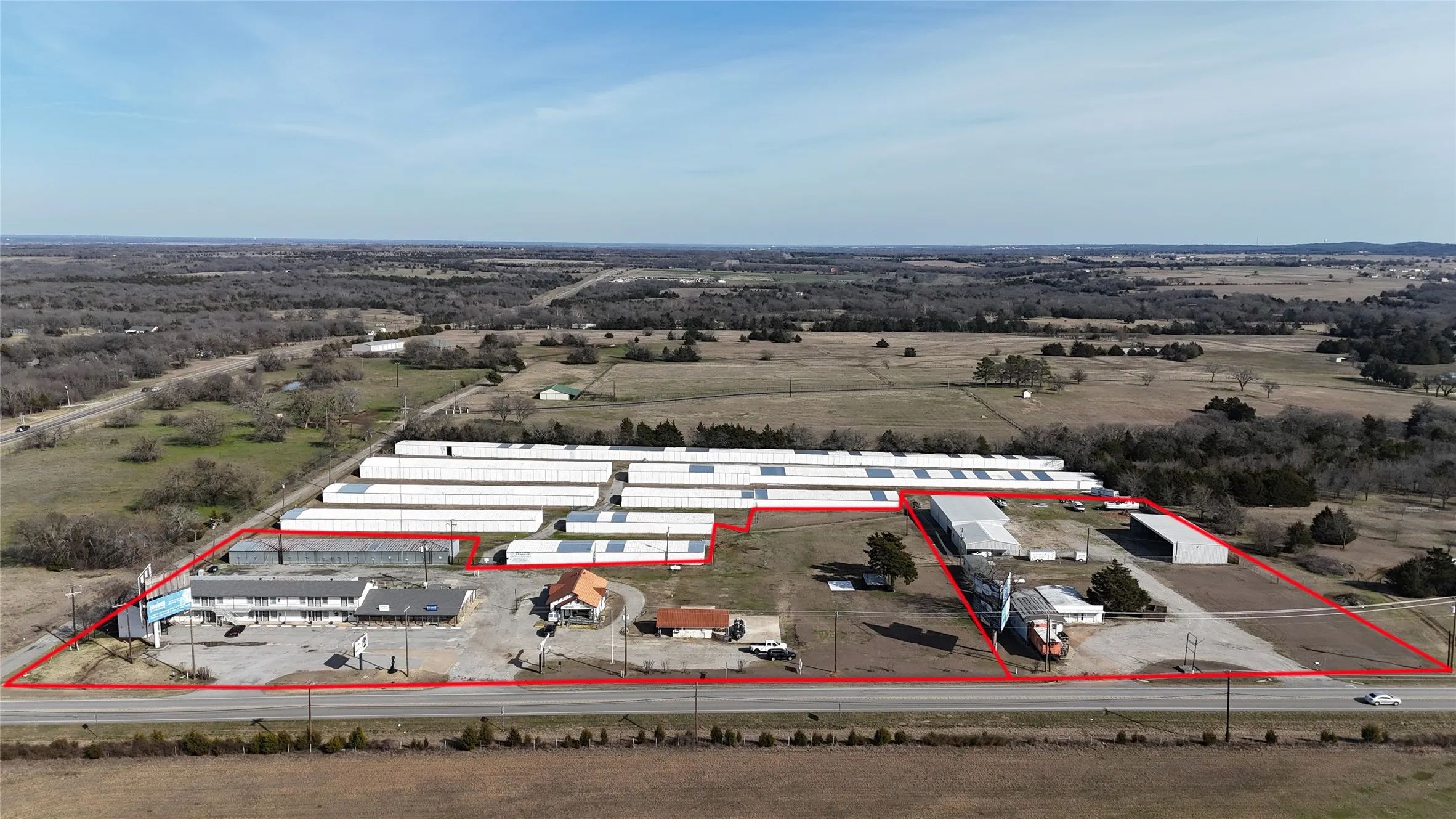 Hotel/Motel For Sale in Grayson County , 75005 N State Hwy 289, Pottsboro, Texas 75076, 0, 0, Garage spaces, 0 Sqft, built in 1960, Preowned, mls#20840932, Real Estate Agent in Pottsboro, Homes For Sale in Grayson county, Homes For Sale in Pottsboro, Realtor in Pottsboro Texas, Real Estate Brokerage Independent Realty Texas, Luminita Cordes Realtor