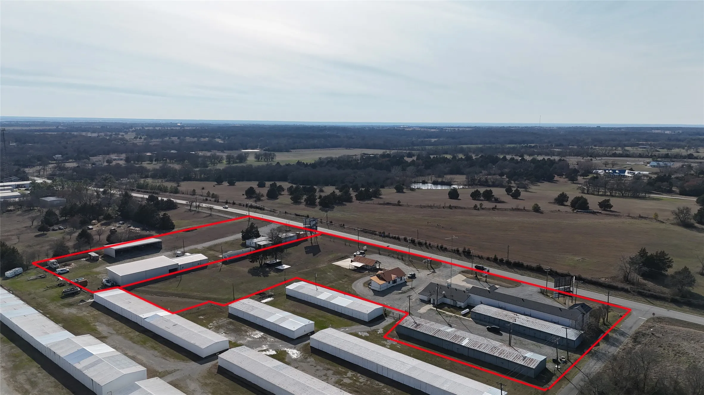 Hotel/Motel For Sale in Grayson County , 75005 N State Hwy 289, Pottsboro, Texas 75076, 0, 0, Garage spaces, 0 Sqft, built in 1960, Preowned, mls#20840932, Real Estate Agent in Pottsboro, Homes For Sale in Grayson county, Homes For Sale in Pottsboro, Realtor in Pottsboro Texas, Real Estate Brokerage Independent Realty Texas, Luminita Cordes Realtor