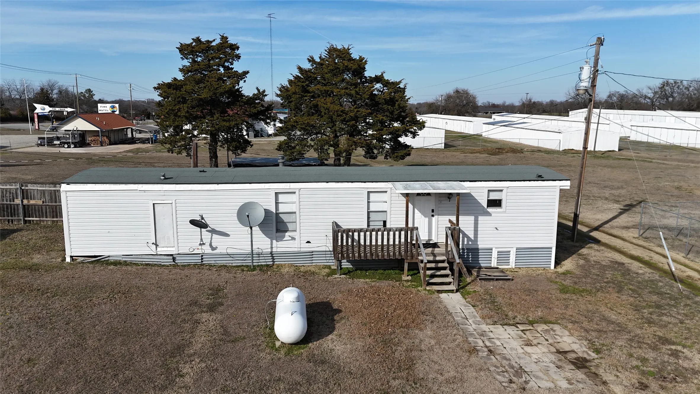 Hotel/Motel For Sale in Grayson County , 75005 N State Hwy 289, Pottsboro, Texas 75076, 0, 0, Garage spaces, 0 Sqft, built in 1960, Preowned, mls#20840932, Real Estate Agent in Pottsboro, Homes For Sale in Grayson county, Homes For Sale in Pottsboro, Realtor in Pottsboro Texas, Real Estate Brokerage Independent Realty Texas, Luminita Cordes Realtor