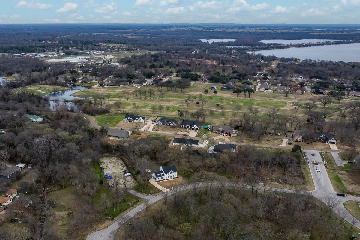Unimproved Land For Sale in Kaufman County , 202 Splitrail Drive, Mabank, Texas 75143, 0, 0, Garage spaces, 0 Sqft, built in 0, Price $55,000, mls#20845632, Real Estate Agent in Mabank, Homes For Sale in Kaufman county, Homes For Sale in Mabank, Realtor in Mabank Texas, Real Estate Brokerage Independent Realty Texas, Luminita Cordes Realtor