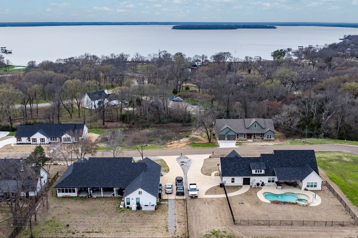 Unimproved Land For Sale in Kaufman County , 202 Splitrail Drive, Mabank, Texas 75143, 0, 0, Garage spaces, 0 Sqft, built in 0, Price $55,000, mls#20845632, Real Estate Agent in Mabank, Homes For Sale in Kaufman county, Homes For Sale in Mabank, Realtor in Mabank Texas, Real Estate Brokerage Independent Realty Texas, Luminita Cordes Realtor