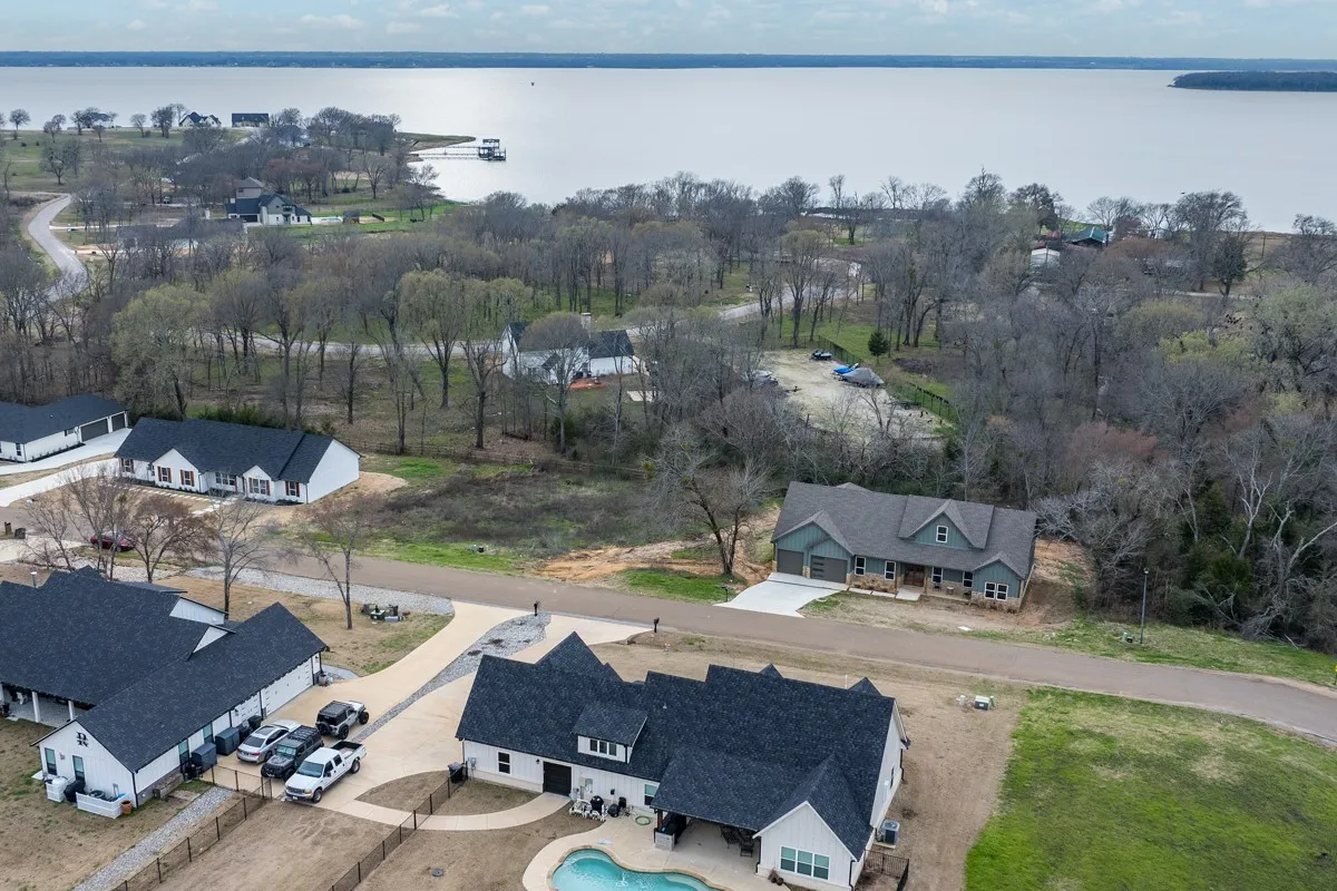 Unimproved Land For Sale in Kaufman County , 202 Splitrail Drive, Mabank, Texas 75143, 0, 0, Garage spaces, 0 Sqft, built in 0, Price $55,000, mls#20845632, Real Estate Agent in Mabank, Homes For Sale in Kaufman county, Homes For Sale in Mabank, Realtor in Mabank Texas, Real Estate Brokerage Independent Realty Texas, Luminita Cordes Realtor