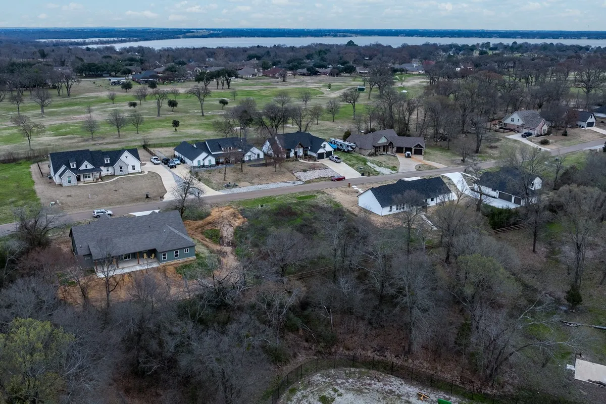 Unimproved Land For Sale in Kaufman County , 204 Splitrail Drive, Mabank, Texas 75143, 0, 0, Garage spaces, 0 Sqft, built in 0, Price $55,000, mls#20845637, Real Estate Agent in Mabank, Homes For Sale in Kaufman county, Homes For Sale in Mabank, Realtor in Mabank Texas, Real Estate Brokerage Independent Realty Texas, Luminita Cordes Realtor