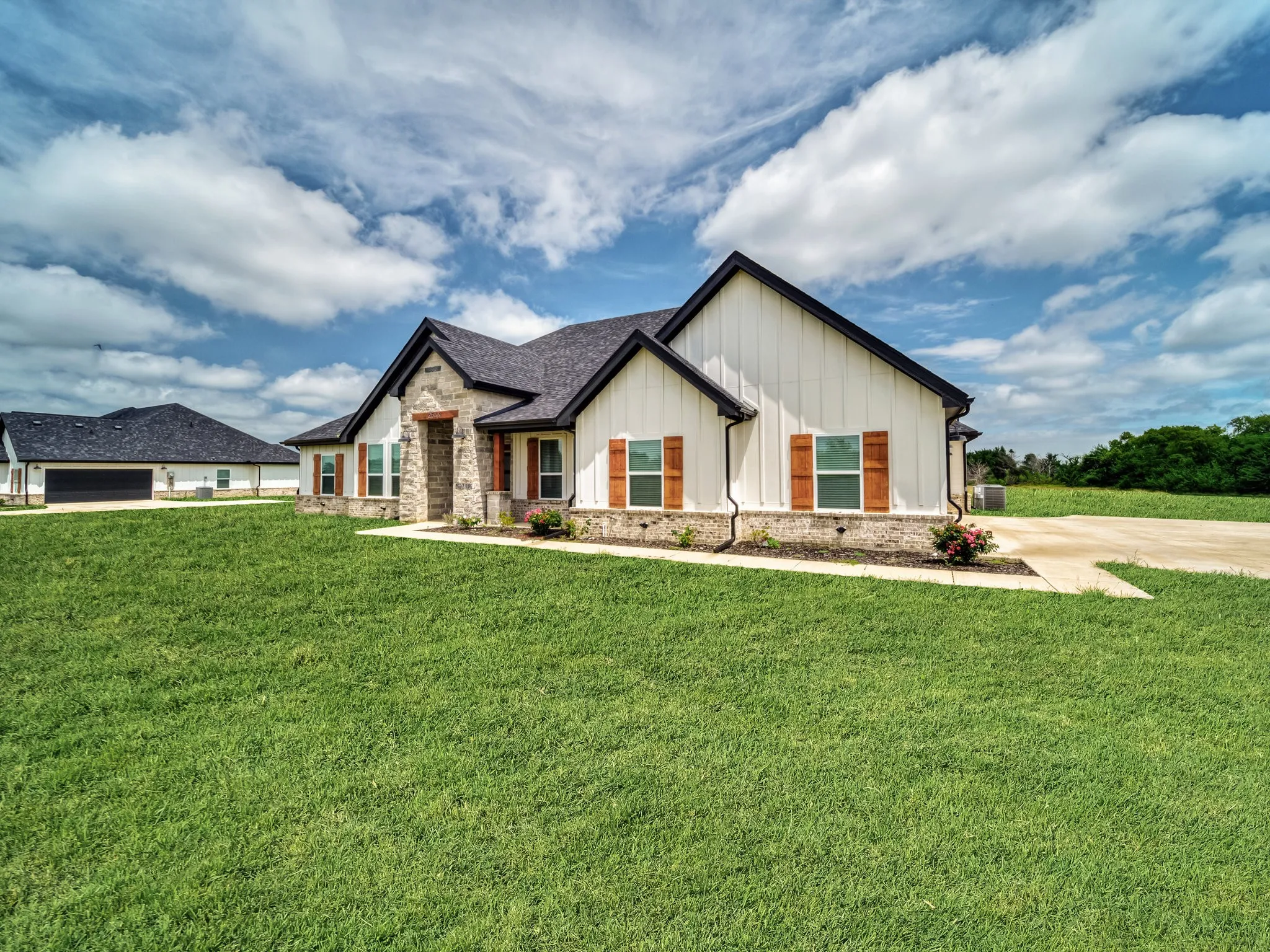 Single Family Residence For Sale in Hunt County , 2544 W FM 1566, Celeste, Texas 75423, 4 Bedroom, 3 Bathroom, 3 Garage spaces, 2,831 Sqft, built in 2024, New Construction - Complete, Price $545,000, mls#20833194, Real Estate Agent in Celeste, Homes For Sale in Hunt county, Homes For Sale in Celeste, Realtor in Celeste Texas, Real Estate Brokerage Independent Realty Texas, Luminita Cordes Realtor
