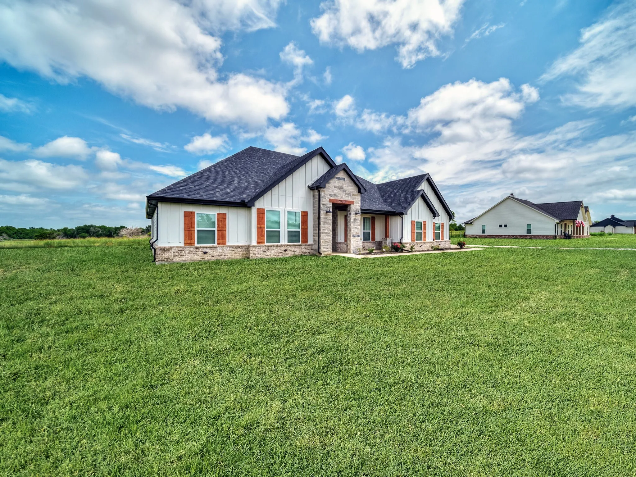 Single Family Residence For Sale in Hunt County , 2544 W FM 1566, Celeste, Texas 75423, 4 Bedroom, 3 Bathroom, 3 Garage spaces, 2,831 Sqft, built in 2024, New Construction - Complete, Price $545,000, mls#20833194, Real Estate Agent in Celeste, Homes For Sale in Hunt county, Homes For Sale in Celeste, Realtor in Celeste Texas, Real Estate Brokerage Independent Realty Texas, Luminita Cordes Realtor