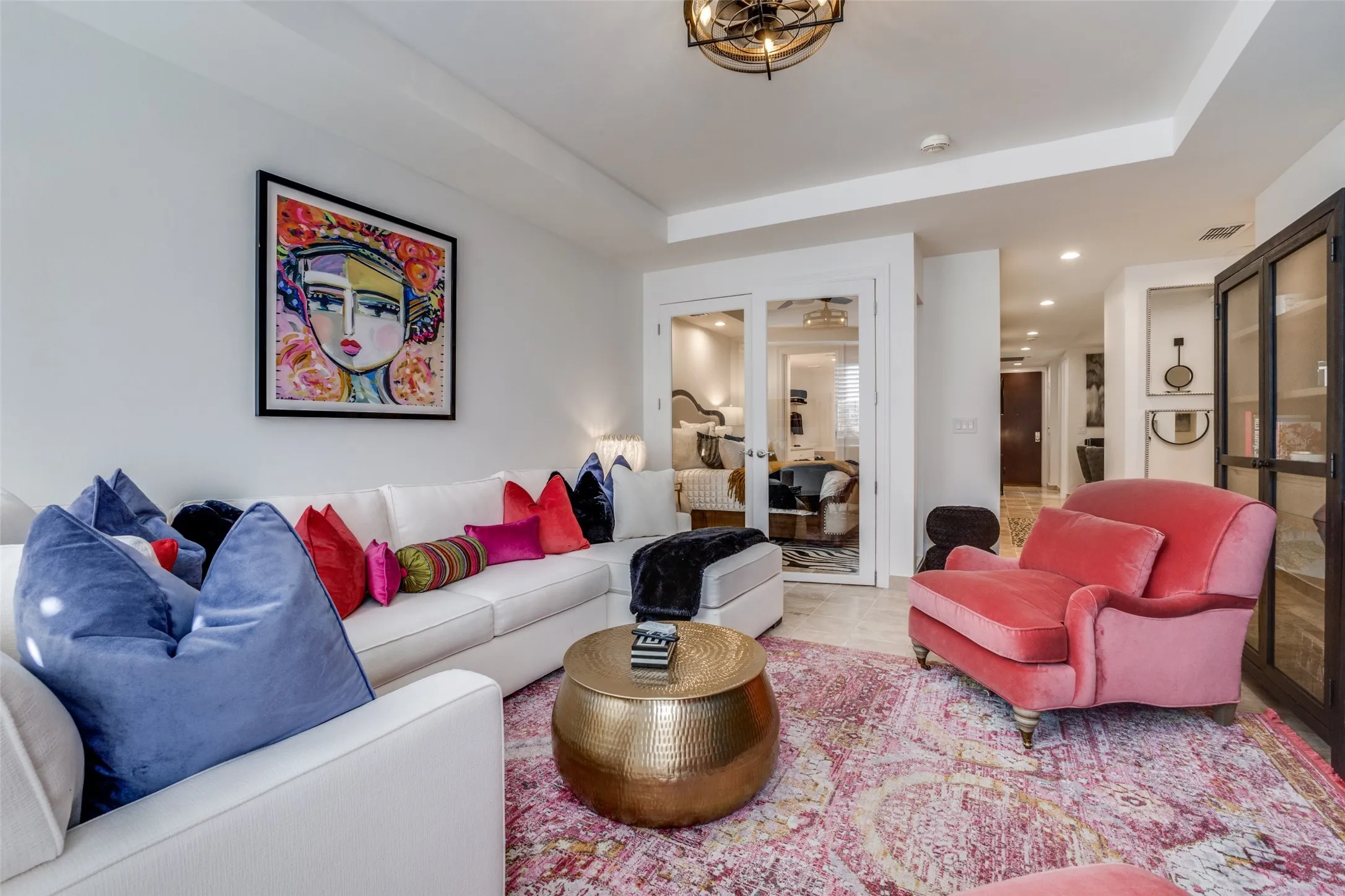 Condominium For Sale in Dallas County , 1505 Elm Street 501, Dallas, Texas 75201, 1 Bedroom, 2 Bathroom, 1 Garage spaces, 1,059 Sqft, built in 1957, Preowned, mls#20836013, Real Estate Agent in Dallas, Homes For Sale in Dallas county, Homes For Sale in Dallas, Realtor in Dallas Texas, Real Estate Brokerage Independent Realty Texas, Luminita Cordes Realtor