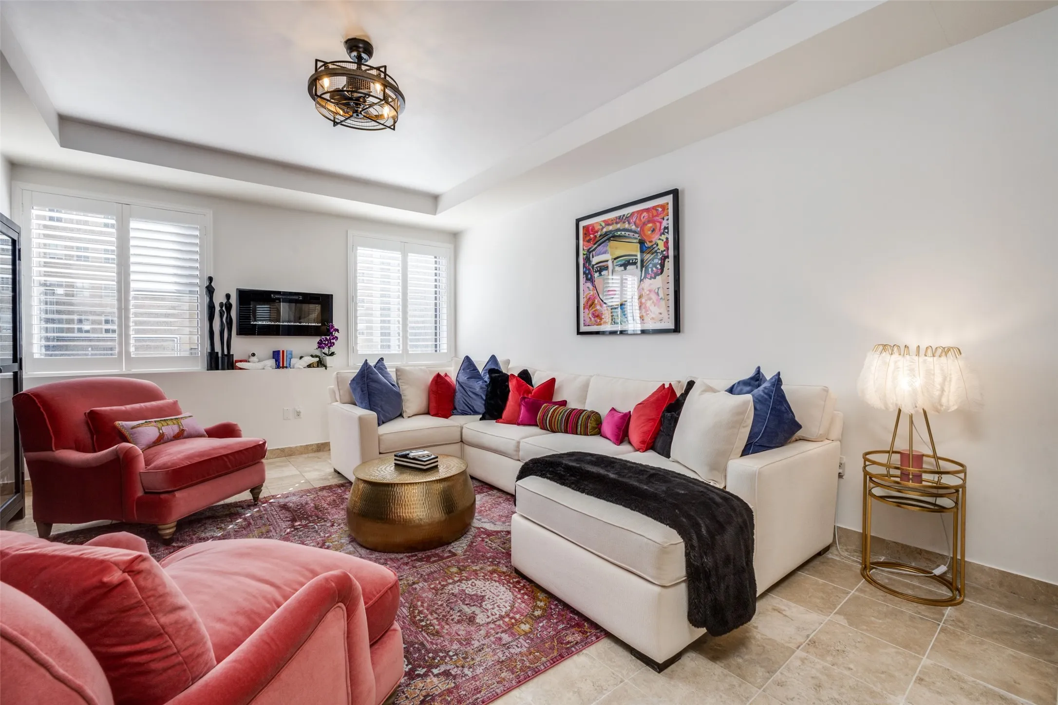 Condominium For Sale in Dallas County , 1505 Elm Street 501, Dallas, Texas 75201, 1 Bedroom, 2 Bathroom, 1 Garage spaces, 1,059 Sqft, built in 1957, Preowned, mls#20836013, Real Estate Agent in Dallas, Homes For Sale in Dallas county, Homes For Sale in Dallas, Realtor in Dallas Texas, Real Estate Brokerage Independent Realty Texas, Luminita Cordes Realtor