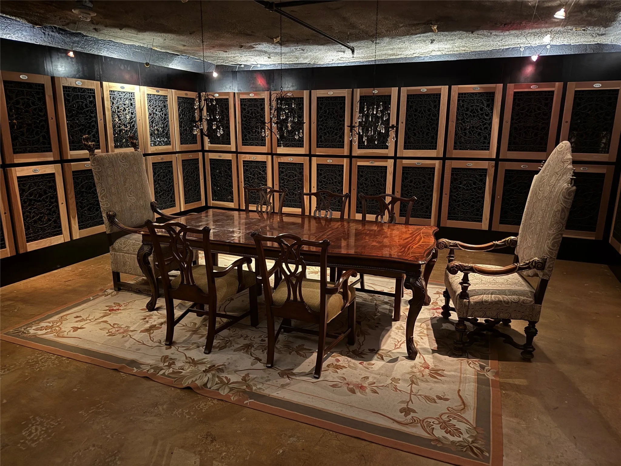 Condominium For Sale in Dallas County , 1505 Elm Street 501, Dallas, Texas 75201, 1 Bedroom, 2 Bathroom, 1 Garage spaces, 1,059 Sqft, built in 1957, Preowned, mls#20836013, Real Estate Agent in Dallas, Homes For Sale in Dallas county, Homes For Sale in Dallas, Realtor in Dallas Texas, Real Estate Brokerage Independent Realty Texas, Luminita Cordes Realtor