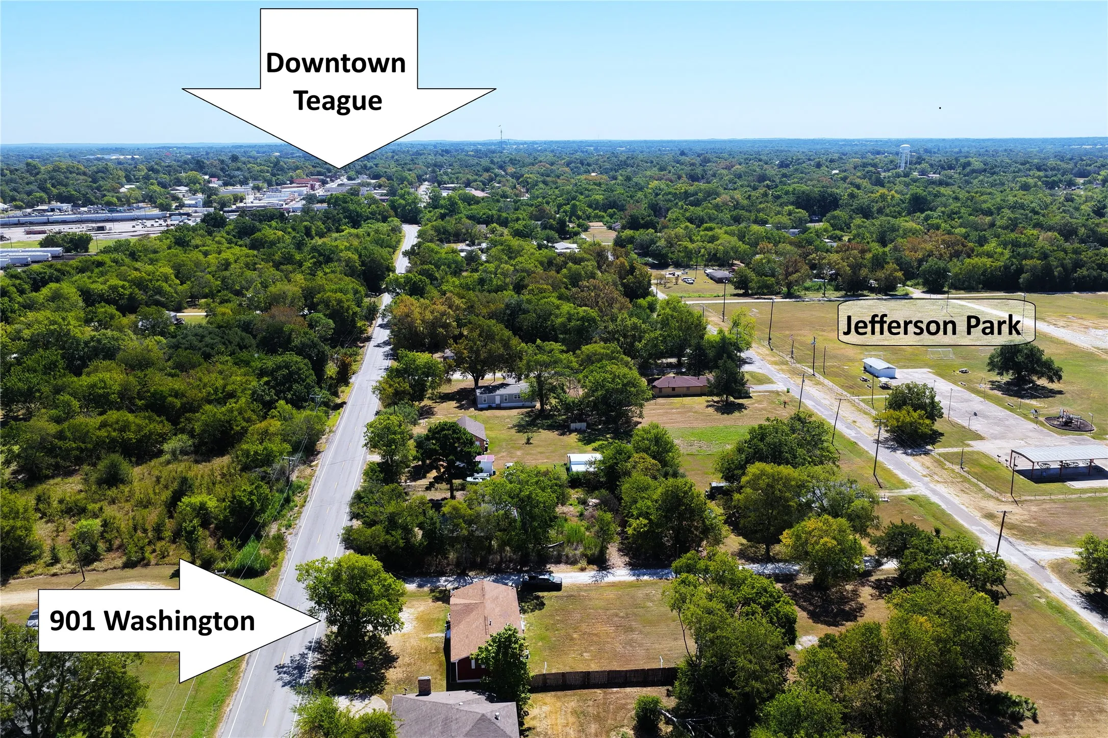 Single Family Residence For Sale in Freestone County , 901 Washington Street, Teague, Texas 75860, 3 Bedroom, 2 Bathroom, Garage spaces, 1,438 Sqft, built in 1990, mls#20845563, Real Estate Agent in Teague, Homes For Sale in Freestone county, Homes For Sale in Teague, Realtor in Teague Texas, Real Estate Brokerage Independent Realty Texas, Luminita Cordes Realtor