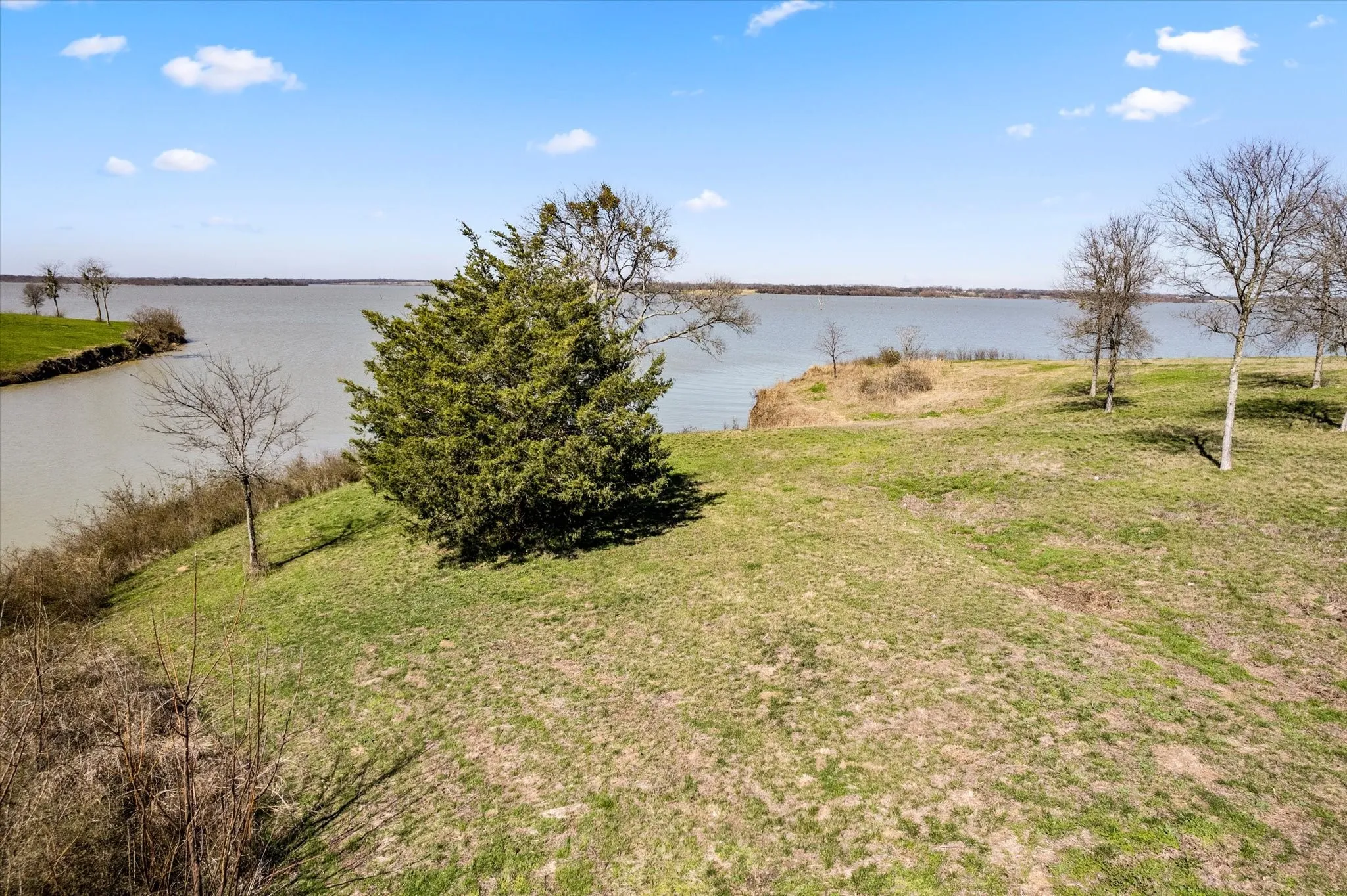 Unimproved Land For Sale in Navarro County , Lot 31 Old Peninsula Trail, Corsicana, Texas 75109, 0, 0, Garage spaces, 0 Sqft, built in 0, Price $219,000, mls#20847911, Real Estate Agent in Corsicana, Homes For Sale in Navarro county, Homes For Sale in Corsicana, Realtor in Corsicana Texas, Real Estate Brokerage Independent Realty Texas, Luminita Cordes Realtor