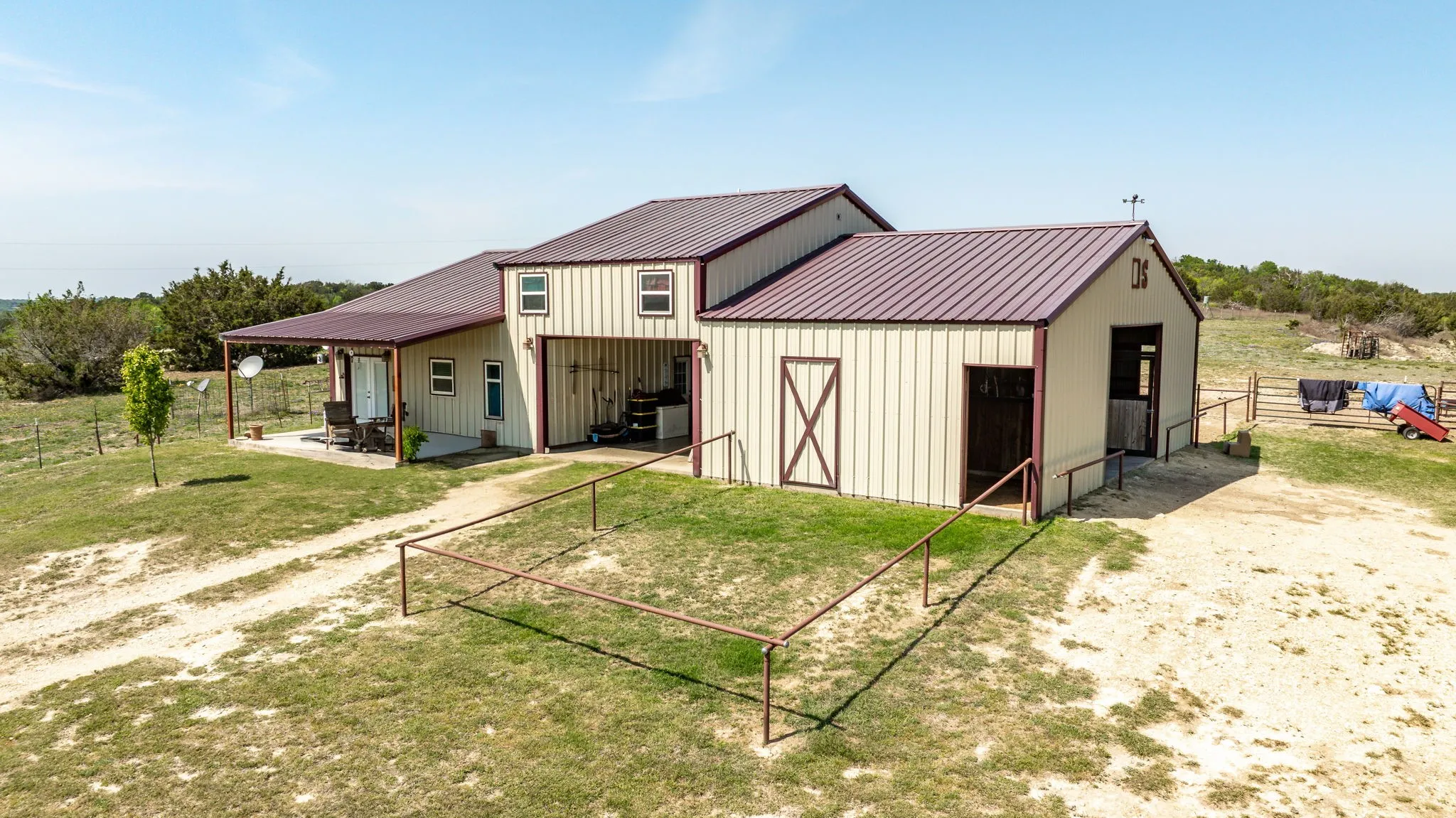 Single Family Residence For Sale in Erath County , 900 Lookout Point, Stephenville, Texas 76401, 3 Bedroom, 3 Bathroom, Garage spaces, 1,584 Sqft, built in 2016, Preowned, mls#20849616, Real Estate Agent in Stephenville, Homes For Sale in Erath county, Homes For Sale in Stephenville, Realtor in Stephenville Texas, Real Estate Brokerage Independent Realty Texas, Luminita Cordes Realtor