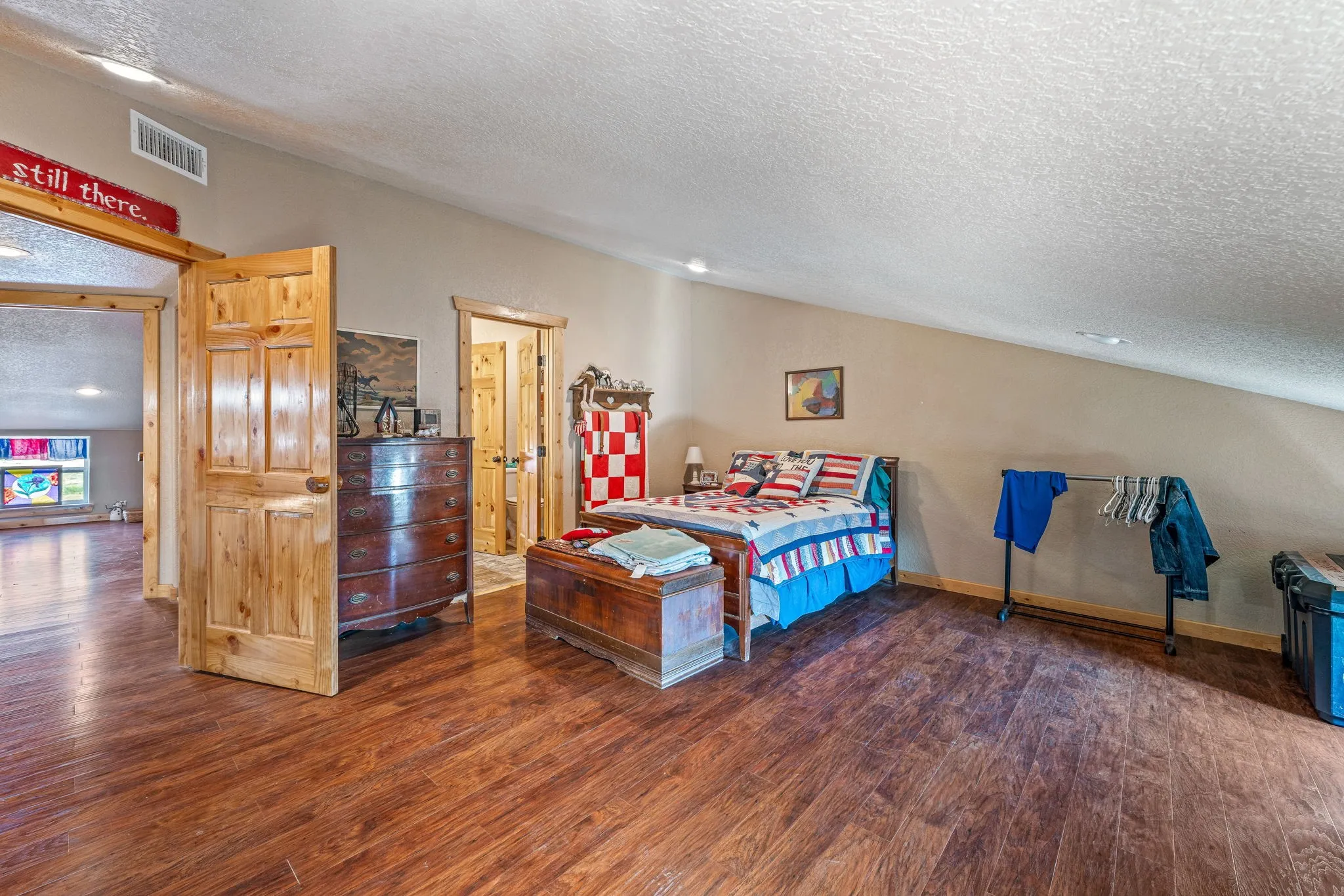 Single Family Residence For Sale in Erath County , 900 Lookout Point, Stephenville, Texas 76401, 3 Bedroom, 3 Bathroom, Garage spaces, 1,584 Sqft, built in 2016, Preowned, mls#20849616, Real Estate Agent in Stephenville, Homes For Sale in Erath county, Homes For Sale in Stephenville, Realtor in Stephenville Texas, Real Estate Brokerage Independent Realty Texas, Luminita Cordes Realtor