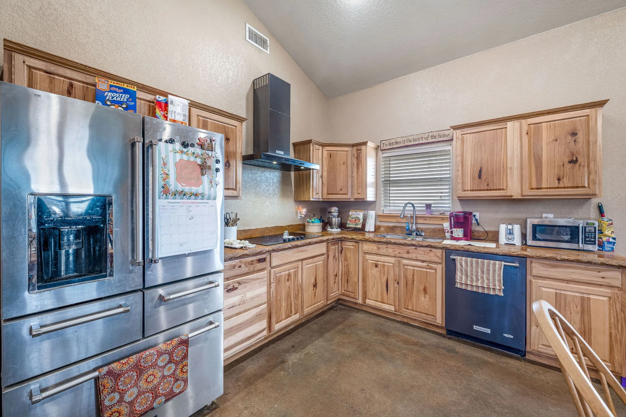 Single Family Residence For Sale in Erath County , 900 Lookout Point, Stephenville, Texas 76401, 3 Bedroom, 3 Bathroom, Garage spaces, 1,584 Sqft, built in 2016, Preowned, mls#20849616, Real Estate Agent in Stephenville, Homes For Sale in Erath county, Homes For Sale in Stephenville, Realtor in Stephenville Texas, Real Estate Brokerage Independent Realty Texas, Luminita Cordes Realtor