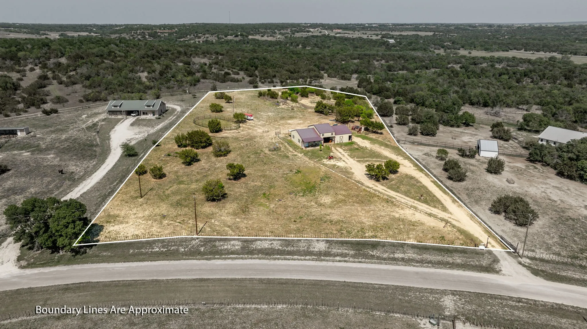Single Family Residence For Sale in Erath County , 900 Lookout Point, Stephenville, Texas 76401, 3 Bedroom, 3 Bathroom, Garage spaces, 1,584 Sqft, built in 2016, Preowned, mls#20849616, Real Estate Agent in Stephenville, Homes For Sale in Erath county, Homes For Sale in Stephenville, Realtor in Stephenville Texas, Real Estate Brokerage Independent Realty Texas, Luminita Cordes Realtor