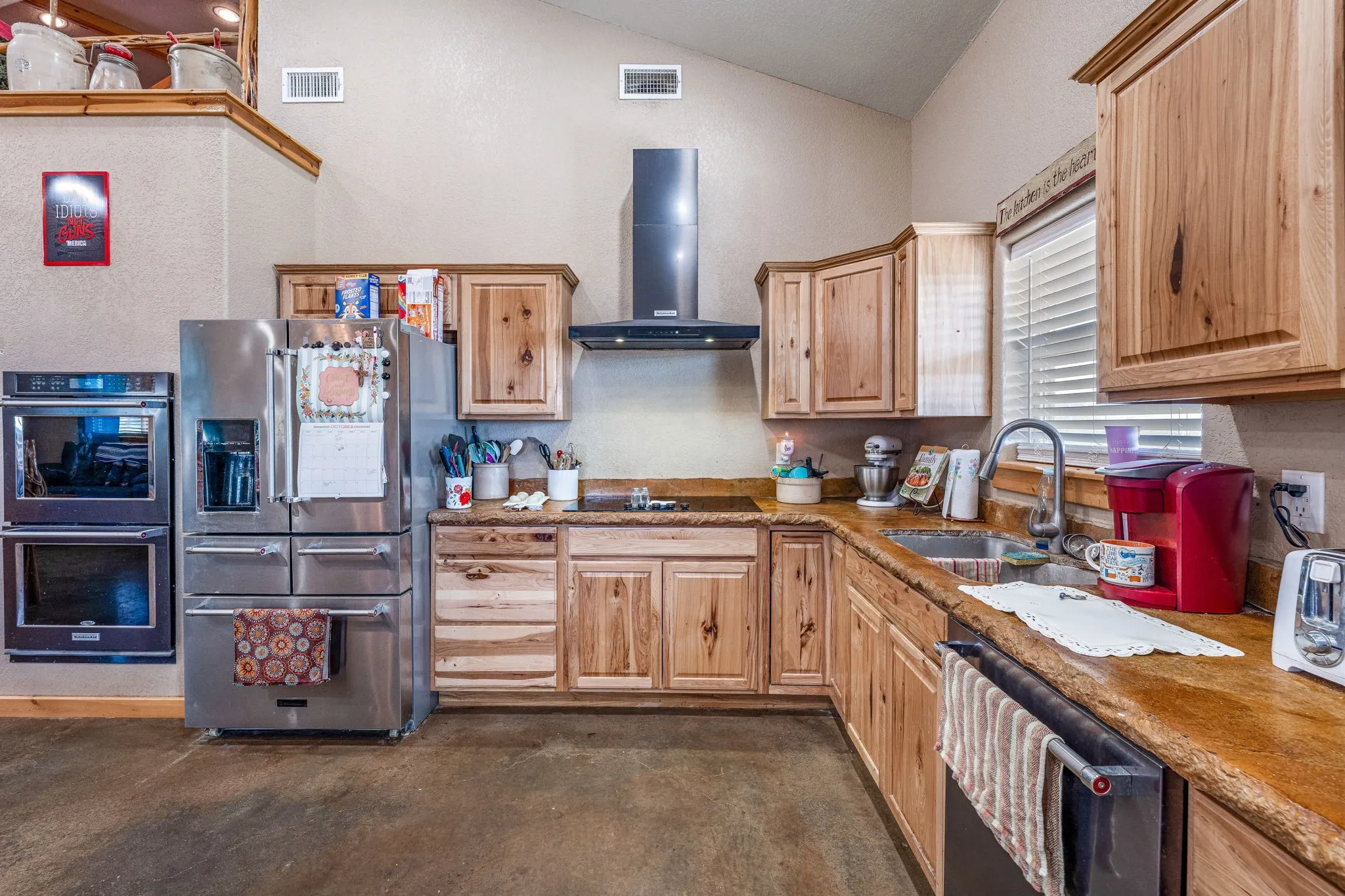 Single Family Residence For Sale in Erath County , 900 Lookout Point, Stephenville, Texas 76401, 3 Bedroom, 3 Bathroom, Garage spaces, 1,584 Sqft, built in 2016, Preowned, mls#20849616, Real Estate Agent in Stephenville, Homes For Sale in Erath county, Homes For Sale in Stephenville, Realtor in Stephenville Texas, Real Estate Brokerage Independent Realty Texas, Luminita Cordes Realtor