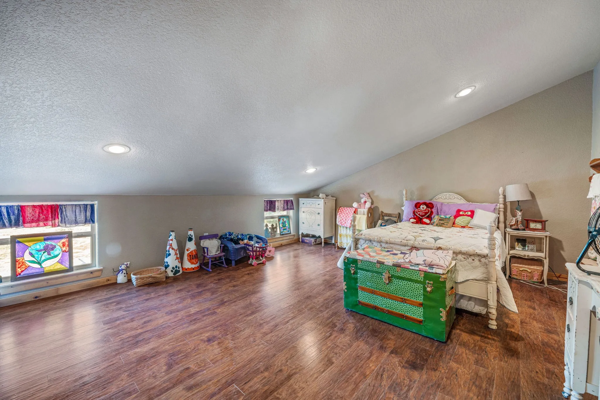 Single Family Residence For Sale in Erath County , 900 Lookout Point, Stephenville, Texas 76401, 3 Bedroom, 3 Bathroom, Garage spaces, 1,584 Sqft, built in 2016, Preowned, mls#20849616, Real Estate Agent in Stephenville, Homes For Sale in Erath county, Homes For Sale in Stephenville, Realtor in Stephenville Texas, Real Estate Brokerage Independent Realty Texas, Luminita Cordes Realtor
