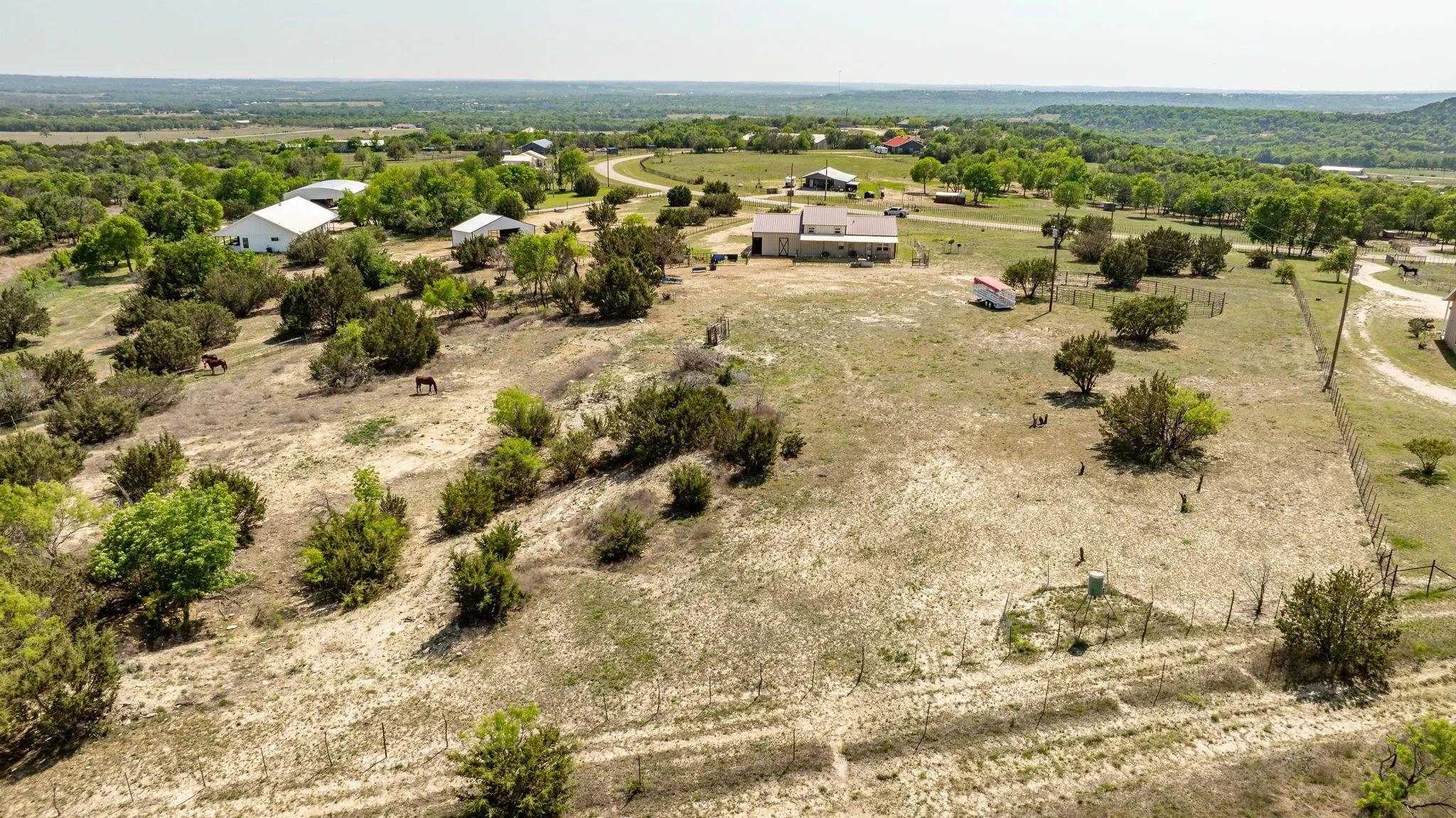 Single Family Residence For Sale in Erath County , 900 Lookout Point, Stephenville, Texas 76401, 3 Bedroom, 3 Bathroom, Garage spaces, 1,584 Sqft, built in 2016, Preowned, mls#20849616, Real Estate Agent in Stephenville, Homes For Sale in Erath county, Homes For Sale in Stephenville, Realtor in Stephenville Texas, Real Estate Brokerage Independent Realty Texas, Luminita Cordes Realtor