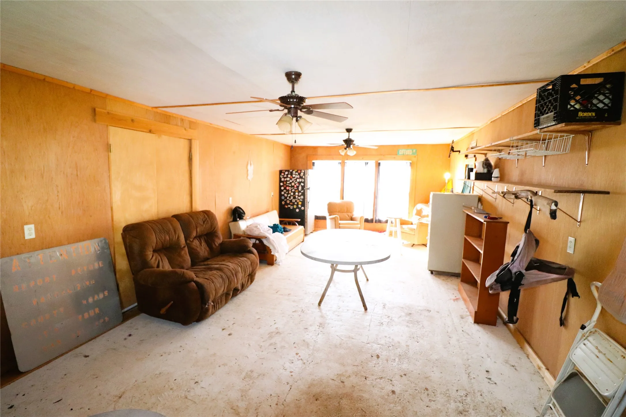 Farm For Sale in Clay County , 10543 Old Joy Shannon Road, Henrietta, Texas 76365, 3 Bedroom, 1 Bathroom, 1 Garage spaces, 928 Sqft, built in 1930, mls#20850120, Real Estate Agent in Henrietta, Homes For Sale in Clay county, Homes For Sale in Henrietta, Realtor in Henrietta Texas, Real Estate Brokerage Independent Realty Texas, Luminita Cordes Realtor