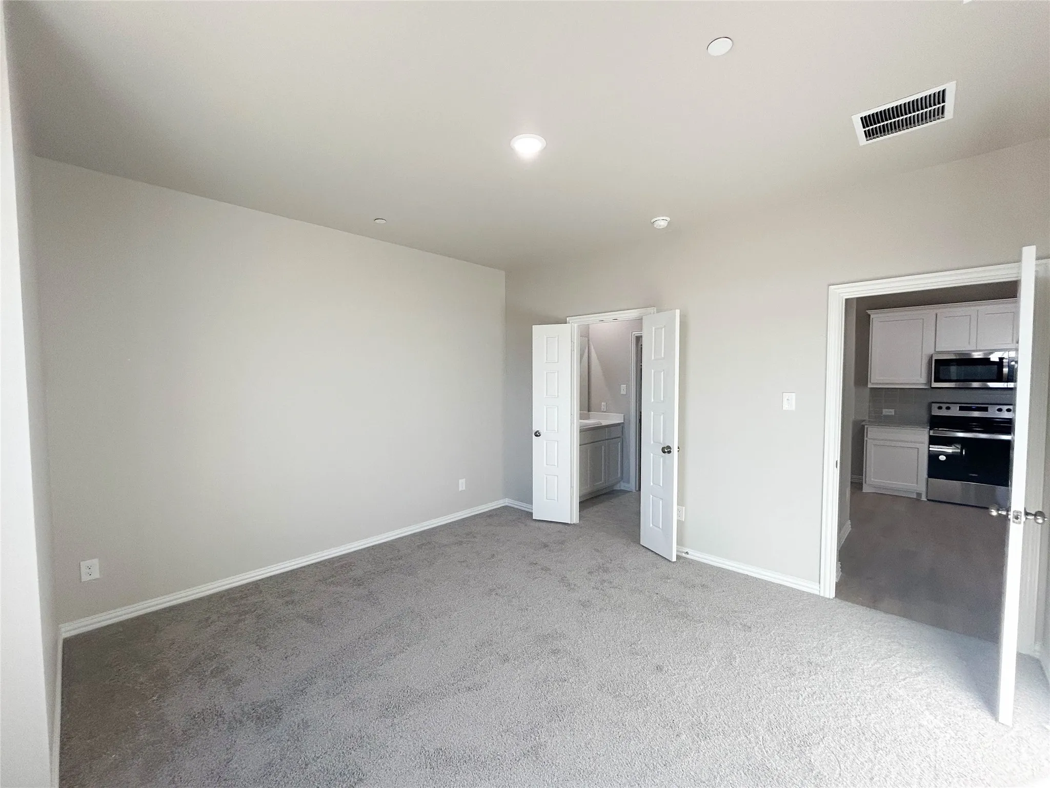 Townhouse For Rent in Ellis County , 2909 Ali Drive, Waxahachie, Texas 75165, 3 Bedrooms, 3 Bathrooms, 2 Garage spaces, 1,214 Sqft, built in 2025, New Construction - Complete, Price $2,195, mls#20849229, Real Estate Agent in Waxahachie, Homes For Rent in Ellis county, Homes For Rent in Waxahachie, Realtor in Waxahachie Texas, Real Estate Brokerage Independent Realty Texas, Luminita Cordes Realtor