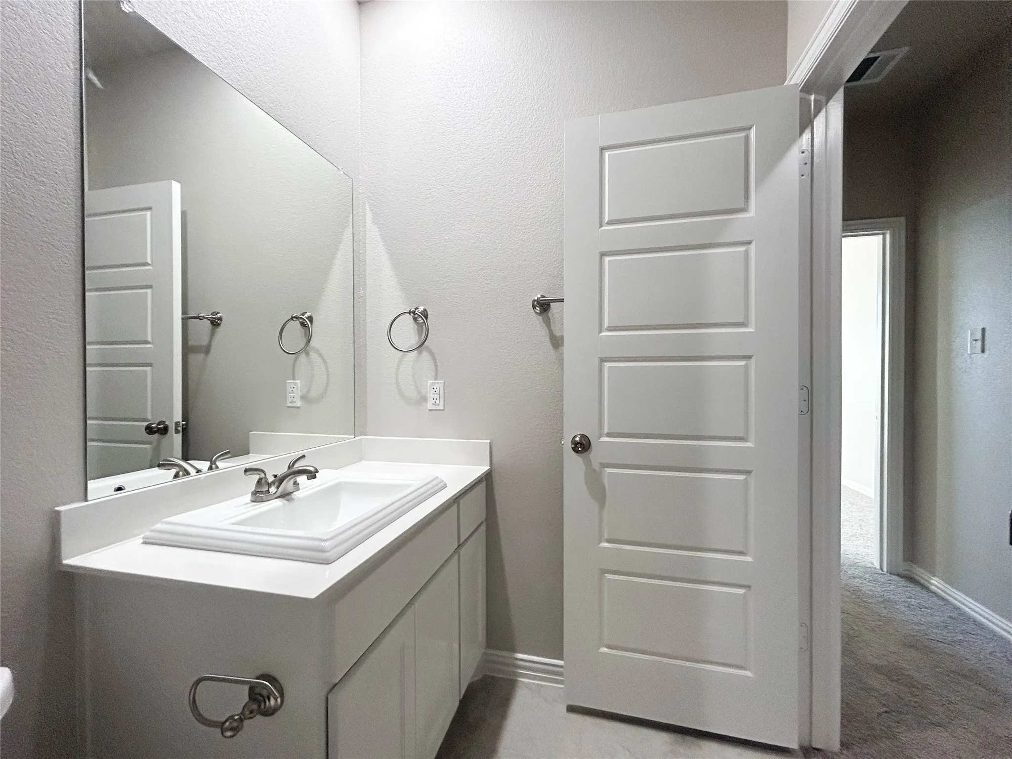 Townhouse For Rent in Ellis County , 2909 Ali Drive, Waxahachie, Texas 75165, 3 Bedrooms, 3 Bathrooms, 2 Garage spaces, 1,214 Sqft, built in 2025, New Construction - Complete, Price $2,195, mls#20849229, Real Estate Agent in Waxahachie, Homes For Rent in Ellis county, Homes For Rent in Waxahachie, Realtor in Waxahachie Texas, Real Estate Brokerage Independent Realty Texas, Luminita Cordes Realtor