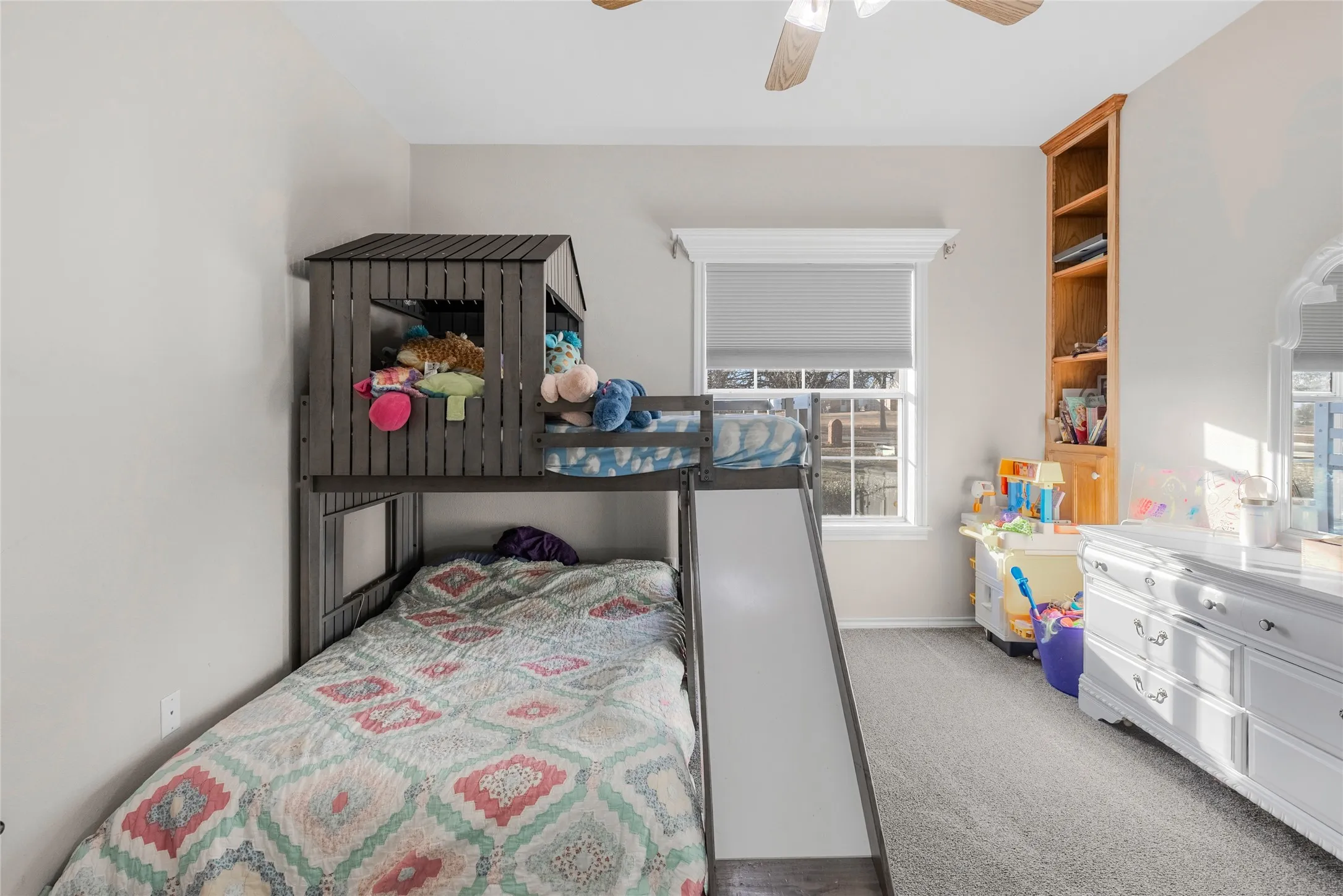Single Family Residence For Sale in Hopkins County , 302 Briarwood Lane, Sulphur Springs, Texas 75482, 4 Bedroom, 3 Bathroom, 2 Garage spaces, 3,000 Sqft, built in 1998, Preowned, mls#20852501, Real Estate Agent in Sulphur Springs, Homes For Sale in Hopkins county, Homes For Sale in Sulphur Springs, Realtor in Sulphur Springs Texas, Real Estate Brokerage Independent Realty Texas, Luminita Cordes Realtor