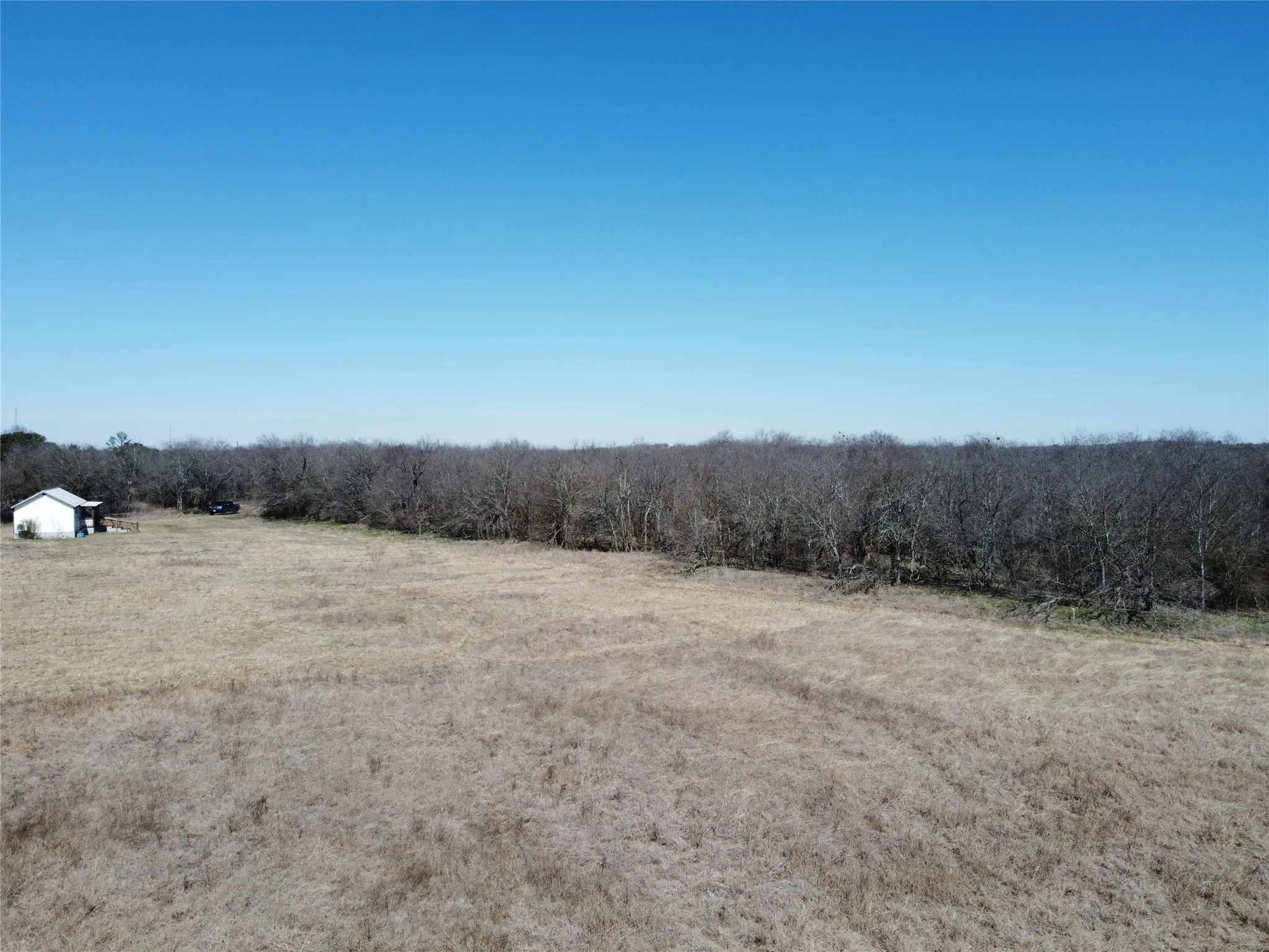 Single Family Residence For Sale in Hill County , 3323 S FM 933 Street, Whitney, Texas 76692, 1 Bedroom, 1 Bathroom, Garage spaces, 960 Sqft, built in 2017, Unknown, mls#20853584, Real Estate Agent in Whitney, Homes For Sale in Hill county, Homes For Sale in Whitney, Realtor in Whitney Texas, Real Estate Brokerage Independent Realty Texas, Luminita Cordes Realtor