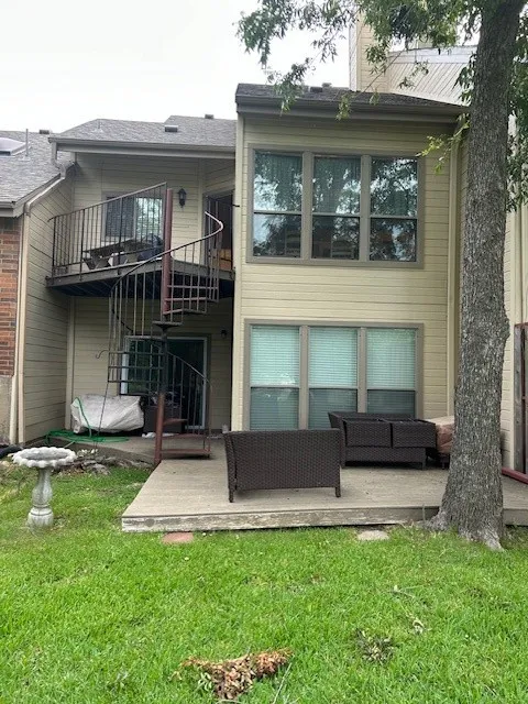 Condominium For Sale in Grayson County , 150 Summer Place Circle, Pottsboro, Texas 75076, 2 Bedrooms, 3 Bathrooms, 1 Garage spaces, 1,211 Sqft, built in 1984, Price $199,500, mls#20855740, Real Estate Agent in Pottsboro, Homes For Sale in Grayson county, Homes For Sale in Pottsboro, Realtor in Pottsboro Texas, Real Estate Brokerage Independent Realty Texas, Luminita Cordes Realtor