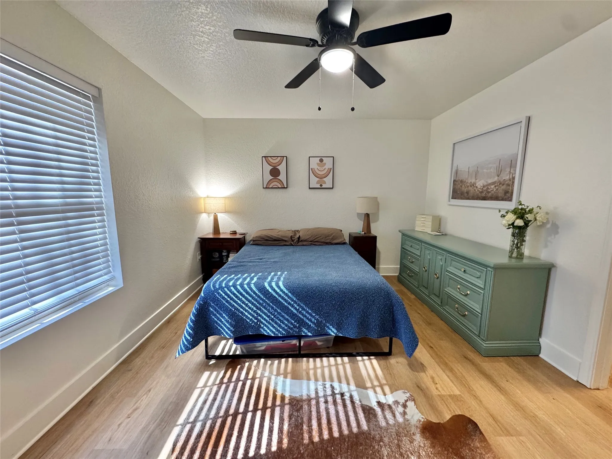 Single Family Residence For Sale in Hood County , 704 Shady Grove Court, Granbury, Texas 76049, 3 Bedroom, 2 Bathroom, 2 Garage spaces, 1,439 Sqft, built in 2001, Preowned, mls#20855593, Real Estate Agent in Granbury, Homes For Sale in Hood county, Homes For Sale in Granbury, Realtor in Granbury Texas, Real Estate Brokerage Independent Realty Texas, Luminita Cordes Realtor