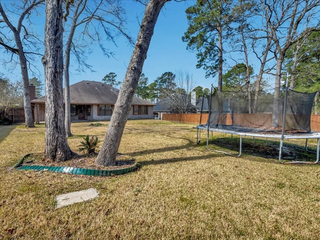 Single Family Residence For Sale in Angelina County , 605 Augusta Drive, Lufkin, Texas 75901, 3 Bedrooms, 2 Bathrooms, 2 Garage spaces, 1,915 Sqft, built in 1992, Preowned, Price $298,500, mls#20856264, Real Estate Agent in Lufkin, Homes For Sale in Angelina county, Homes For Sale in Lufkin, Realtor in Lufkin Texas, Real Estate Brokerage Independent Realty Texas, Luminita Cordes Realtor