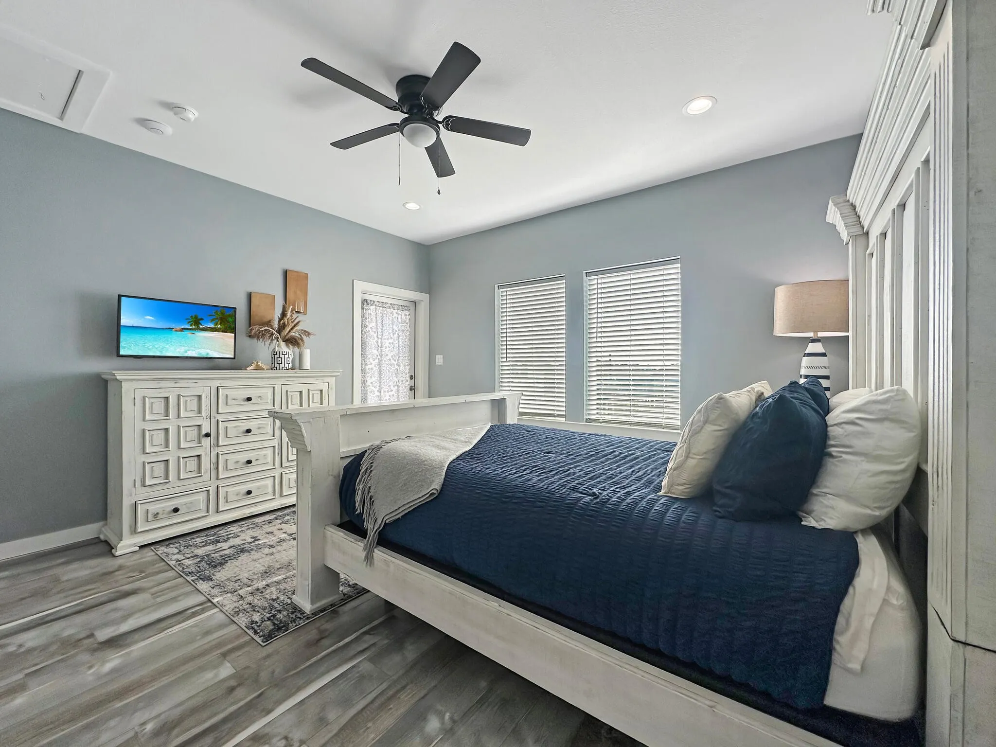Single Family Residence For Sale in Galveston County , 1991 Royaville Ct, Crystal Beach, Texas 77650, 3 Bedroom, 3 Bathroom, Garage spaces, 1,953 Sqft, built in 2022, mls#20858149, Real Estate Agent in Crystal Beach, Homes For Sale in Galveston county, Homes For Sale in Crystal Beach, Realtor in Crystal Beach Texas, Real Estate Brokerage Independent Realty Texas, Luminita Cordes Realtor