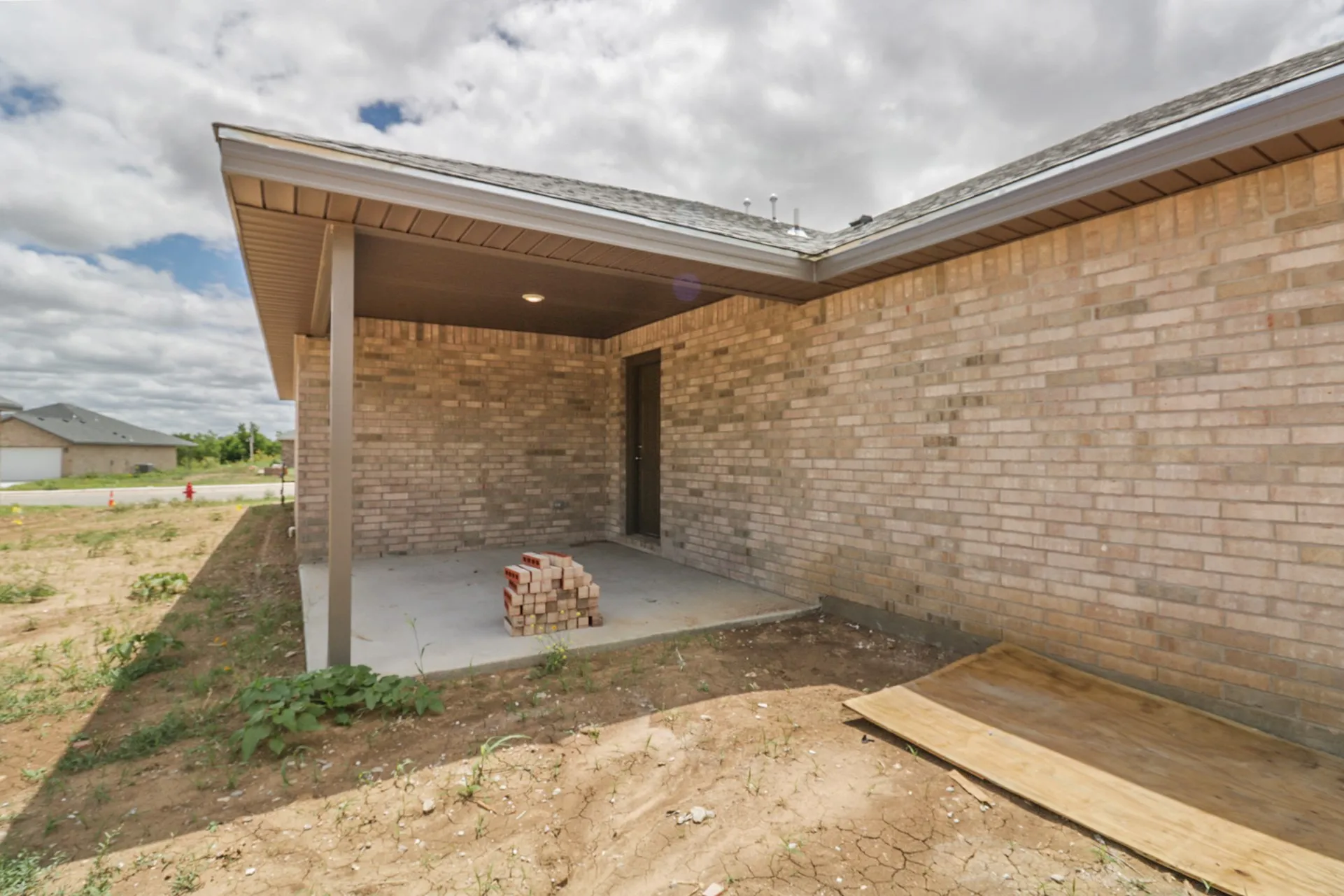 Single Family Residence For Sale in Coleman County , 812 Bella Boulevard, Coleman, Texas 76834, 3 Bedroom, 2 Bathroom, 2 Garage spaces, 1,762 Sqft, built in 2025, New Construction - Complete, mls#20860357, Real Estate Agent in Coleman, Homes For Sale in Coleman county, Homes For Sale in Coleman, Realtor in Coleman Texas, Real Estate Brokerage Independent Realty Texas, Luminita Cordes Realtor