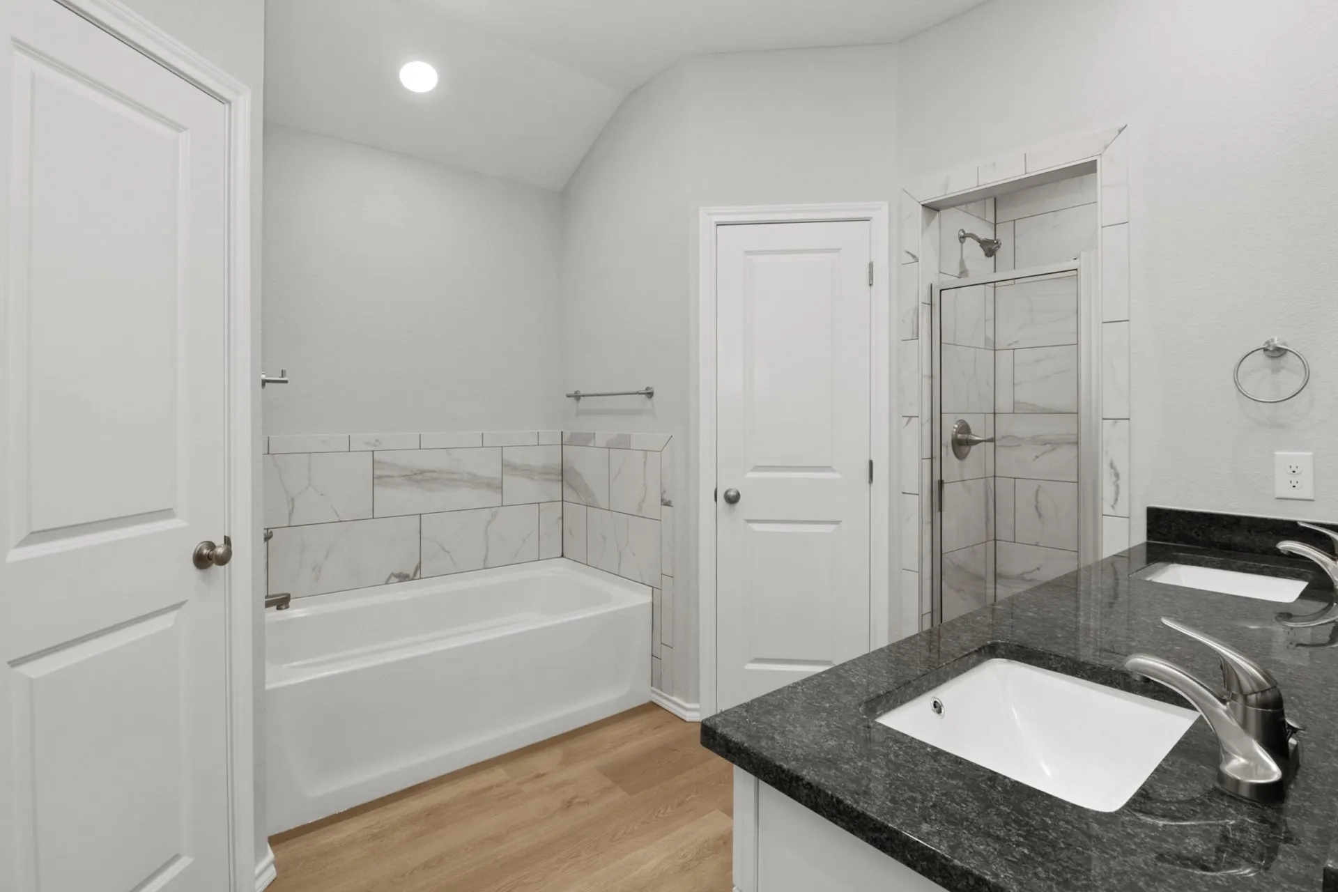 Single Family Residence For Sale in Coleman County , 900 Bella Boulevard, Coleman, Texas 76834, 3 Bedroom, 2 Bathroom, 2 Garage spaces, 1,587 Sqft, built in 2025, New Construction - Complete, mls#20860435, Real Estate Agent in Coleman, Homes For Sale in Coleman county, Homes For Sale in Coleman, Realtor in Coleman Texas, Real Estate Brokerage Independent Realty Texas, Luminita Cordes Realtor