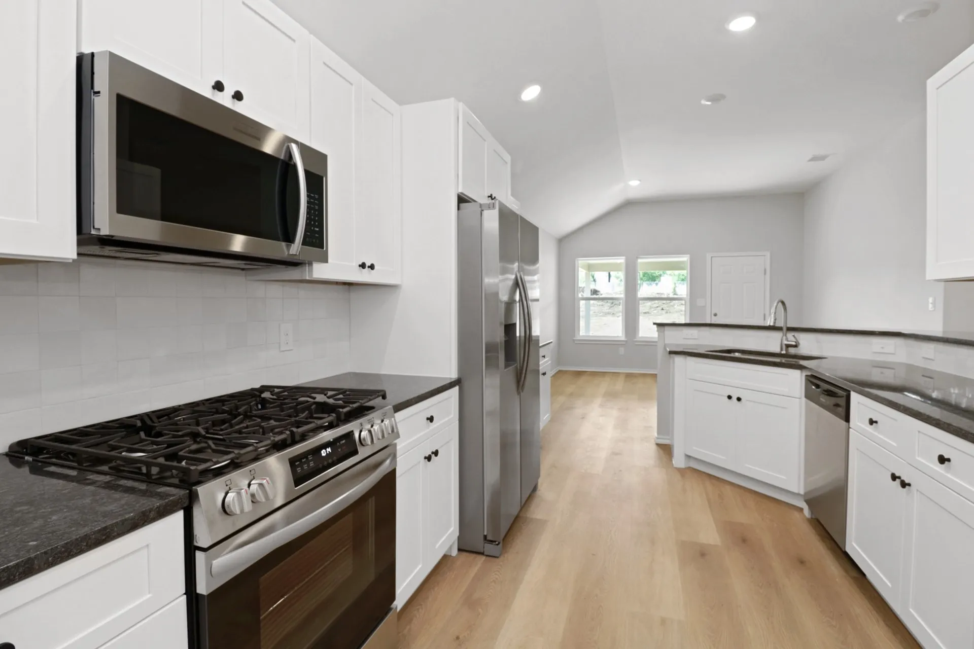 Single Family Residence For Sale in Coleman County , 900 Bella Boulevard, Coleman, Texas 76834, 3 Bedroom, 2 Bathroom, 2 Garage spaces, 1,587 Sqft, built in 2025, New Construction - Complete, mls#20860435, Real Estate Agent in Coleman, Homes For Sale in Coleman county, Homes For Sale in Coleman, Realtor in Coleman Texas, Real Estate Brokerage Independent Realty Texas, Luminita Cordes Realtor