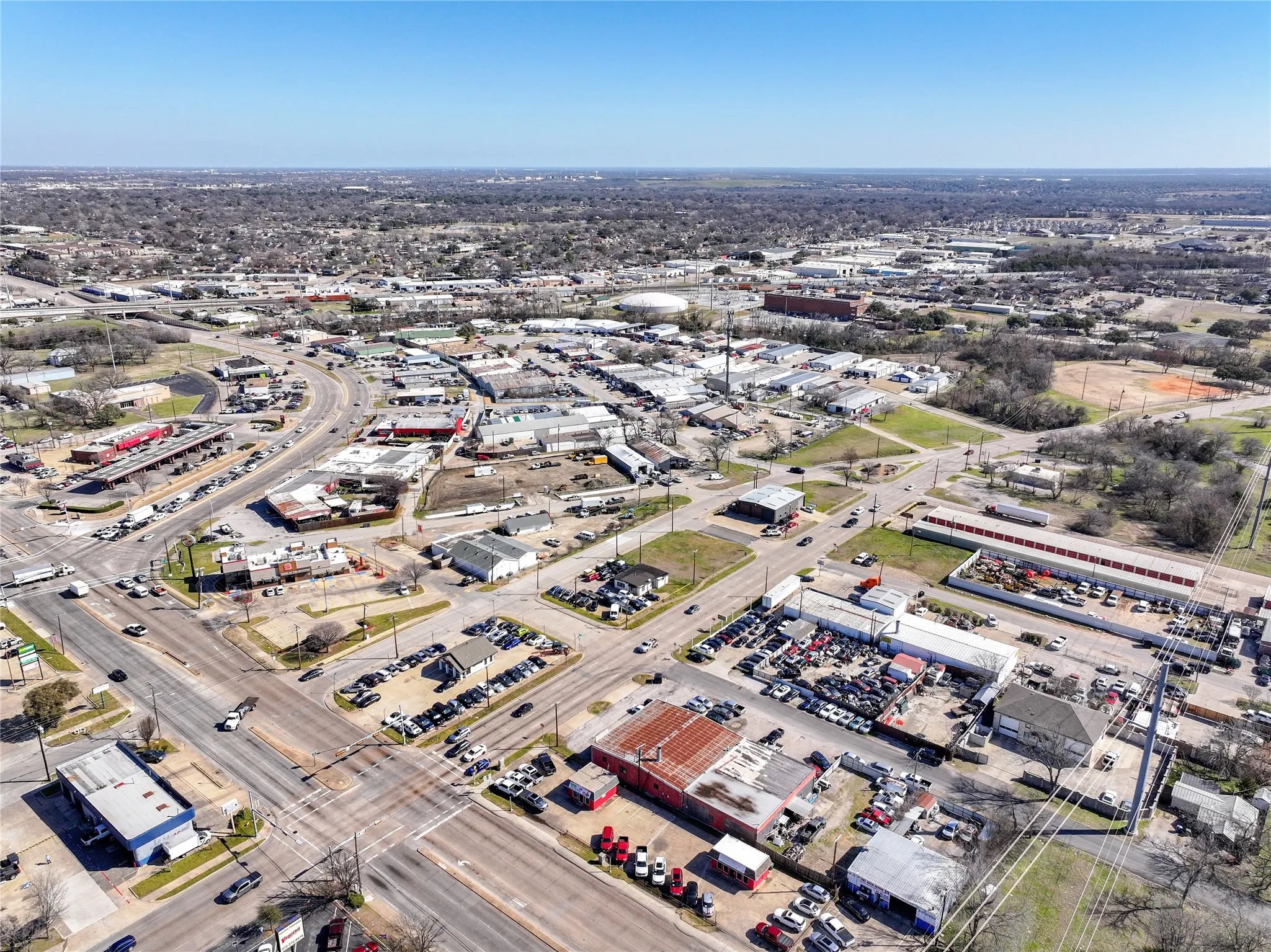 Birds eye view of property