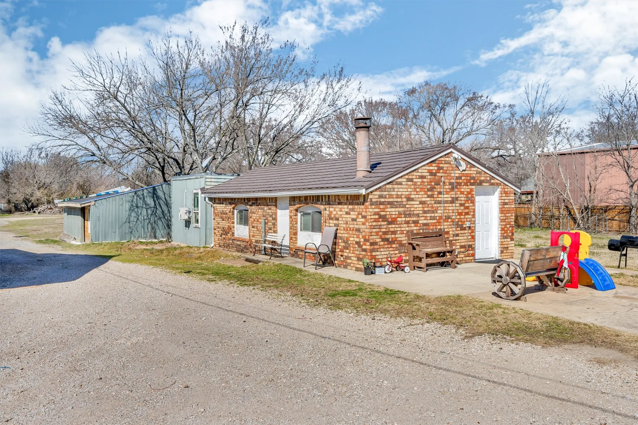 Industrial For Sale in Tarrant County , 6821 Smithfield Road, North Richland Hills, Texas 76182, 0, 0, Garage spaces, 0 Sqft, built in 1973, Preowned, Price $850,000, mls#20859430, Real Estate Agent in North Richland Hills, Homes For Sale in Tarrant county, Homes For Sale in North Richland Hills, Realtor in North Richland Hills Texas, Real Estate Brokerage Independent Realty Texas, Luminita Cordes Realtor