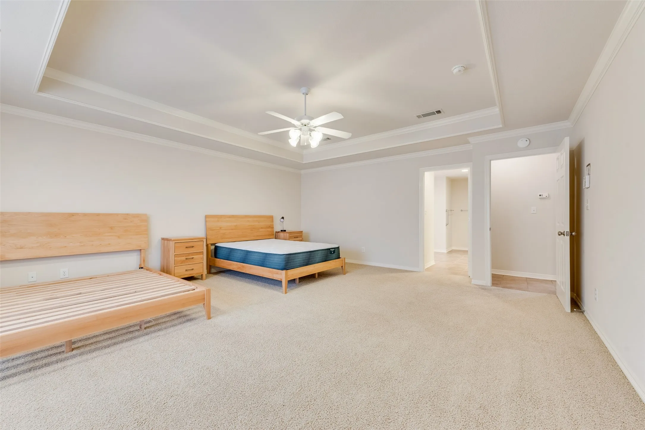 Single Family Residence For Sale in Dallas County , 123 Crestpark Drive 36, Cedar Hill, Texas 75104, 3 Bedroom, 2 Bathroom, 2 Garage spaces, 2,580 Sqft, built in 2005, Preowned, mls#20862543, Real Estate Agent in Cedar Hill, Homes For Sale in Dallas county, Homes For Sale in Cedar Hill, Realtor in Cedar Hill Texas, Real Estate Brokerage Independent Realty Texas, Luminita Cordes Realtor