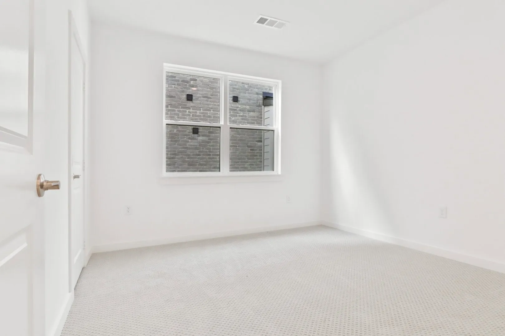 024-20241030-1427AzaleaDrive-Melissa-TX-75454-Bedroom2.jpg-SMALL