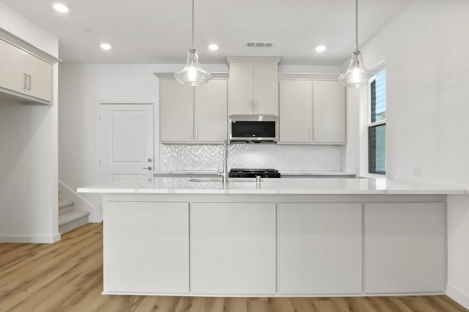 011-.20241030-1427AzaleaDrive-Melissa-TX-75454-Kitchen.jpg-SMALL