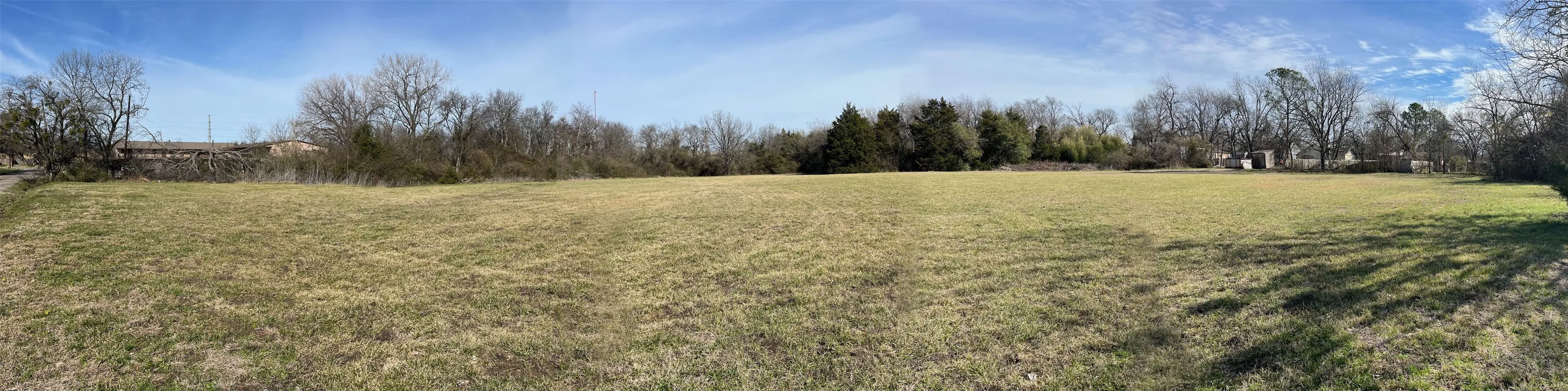Panoramic view of the lot.