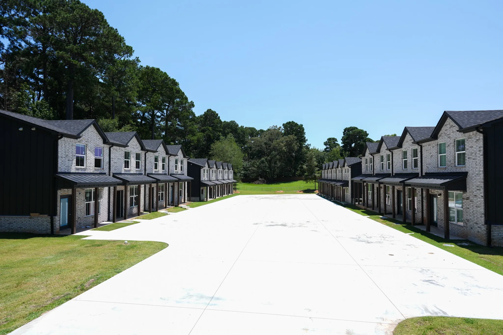 For Sale in Bowie County , TBD Lionel Avenue, Texarkana, Texas 75503, 2 Bedroom, 3 Bathroom, Garage spaces, 33,891 Sqft, built in 2026, New Construction - Incomplete, Price $5,395,000, mls#20861984, Real Estate Agent in Texarkana, Homes For Sale in Bowie county, Homes For Sale in Texarkana, Realtor in Texarkana Texas, Real Estate Brokerage Independent Realty Texas, Luminita Cordes Realtor