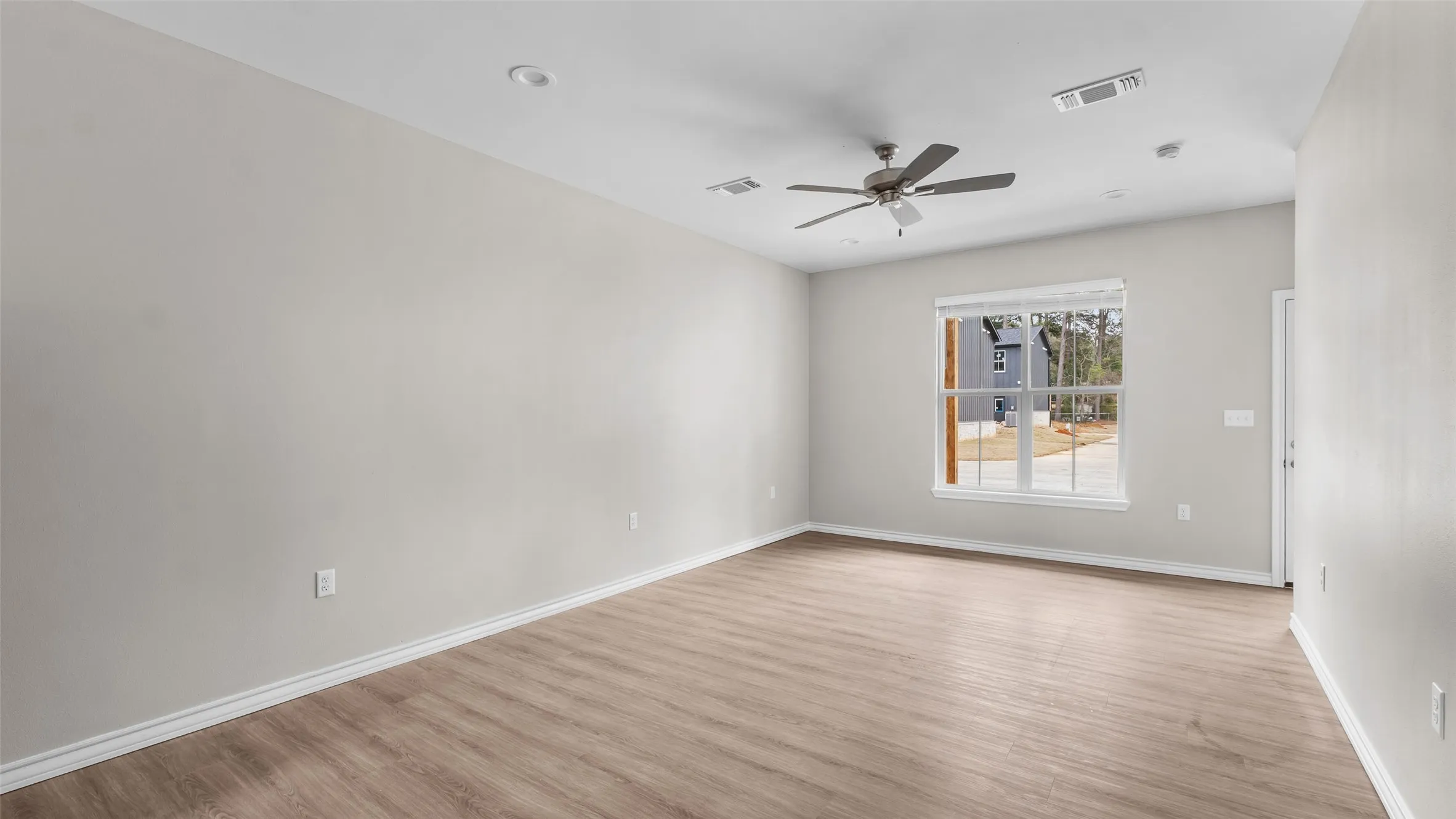 For Sale in Bowie County , TBD Lionel Avenue, Texarkana, Texas 75503, 2 Bedroom, 3 Bathroom, Garage spaces, 33,891 Sqft, built in 2026, New Construction - Incomplete, Price $5,395,000, mls#20861984, Real Estate Agent in Texarkana, Homes For Sale in Bowie county, Homes For Sale in Texarkana, Realtor in Texarkana Texas, Real Estate Brokerage Independent Realty Texas, Luminita Cordes Realtor