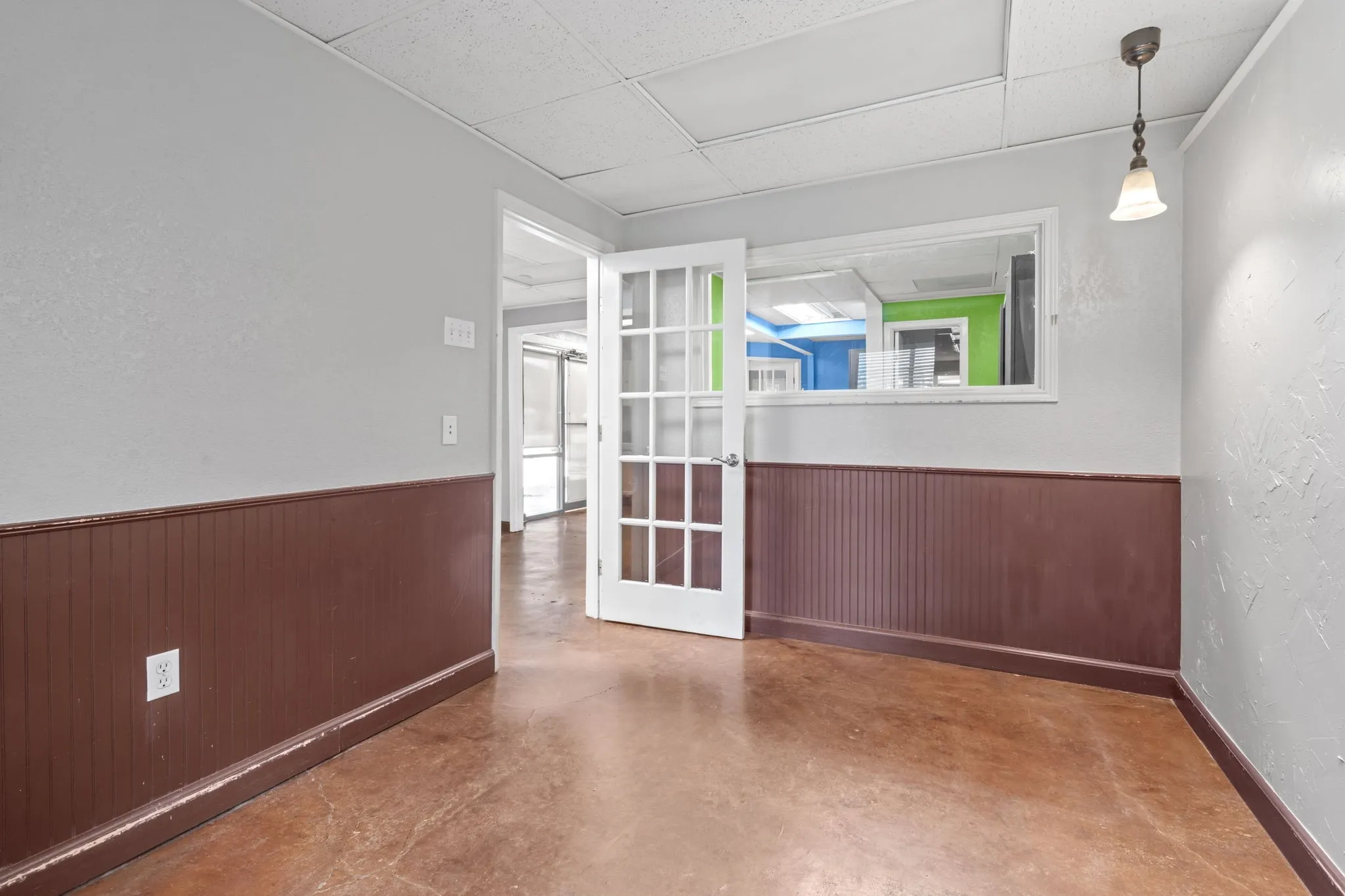 waiting area area or office space