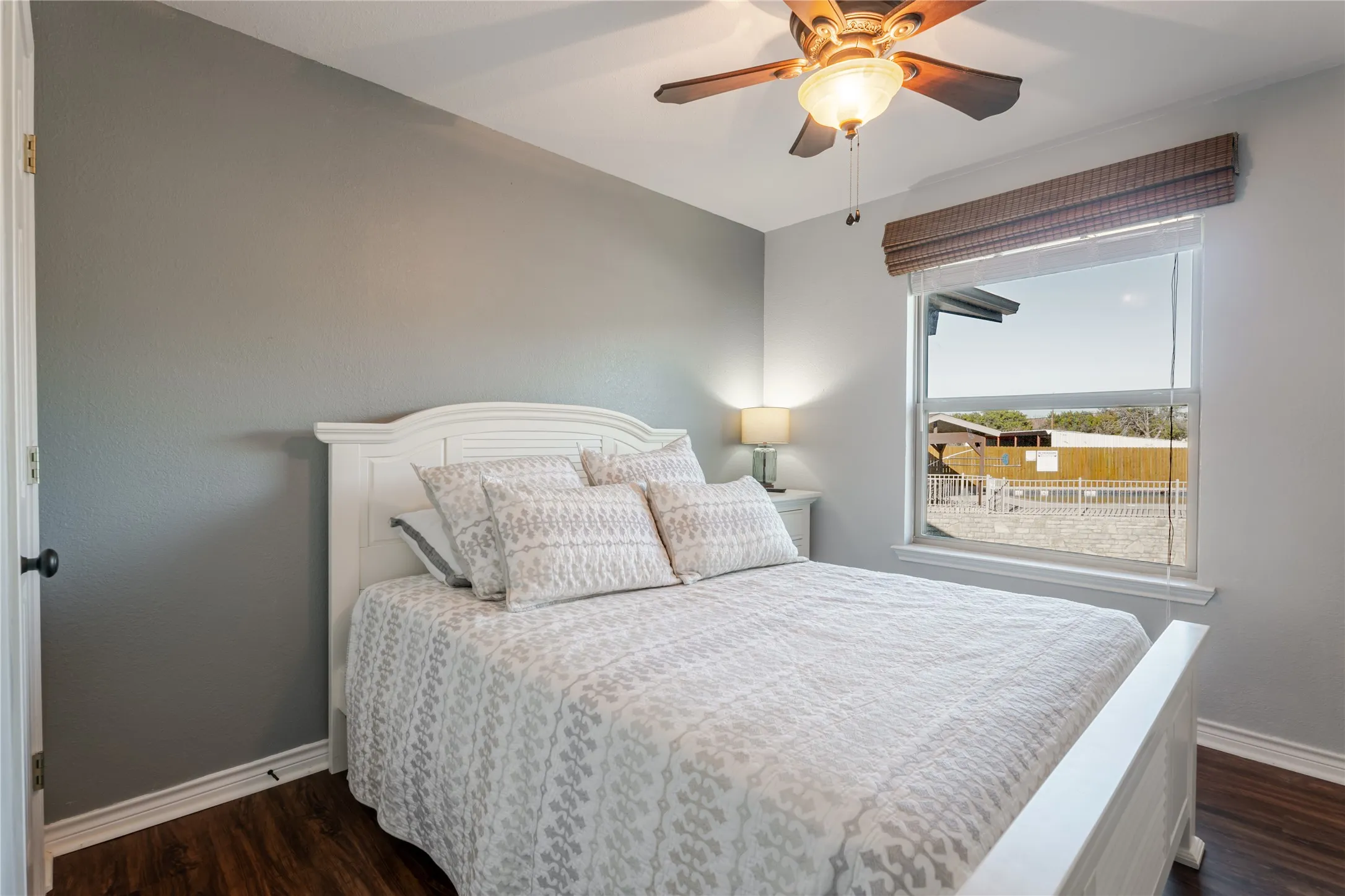 Condominium For Sale in Palo Pinto County , 3069 Hells Gate Loop 26, Strawn, Texas 76475, 2 Bedroom, 2 Bathroom, Garage spaces, 825 Sqft, built in 1998, Preowned, mls#20858476, Real Estate Agent in Strawn, Homes For Sale in Palo Pinto county, Homes For Sale in Strawn, Realtor in Strawn Texas, Real Estate Brokerage Independent Realty Texas, Luminita Cordes Realtor