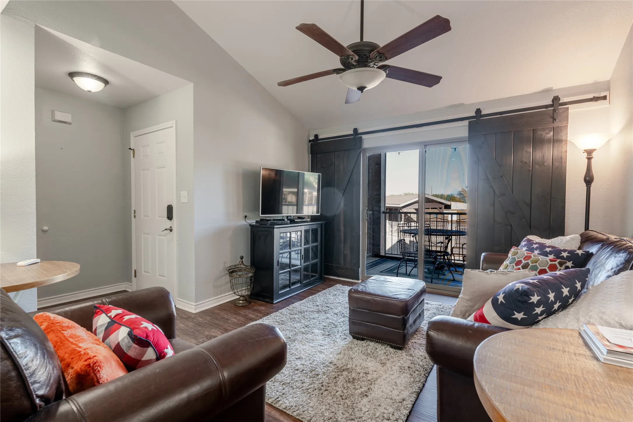 Condominium For Sale in Palo Pinto County , 3069 Hells Gate Loop 26, Strawn, Texas 76475, 2 Bedroom, 2 Bathroom, Garage spaces, 825 Sqft, built in 1998, Preowned, mls#20858476, Real Estate Agent in Strawn, Homes For Sale in Palo Pinto county, Homes For Sale in Strawn, Realtor in Strawn Texas, Real Estate Brokerage Independent Realty Texas, Luminita Cordes Realtor