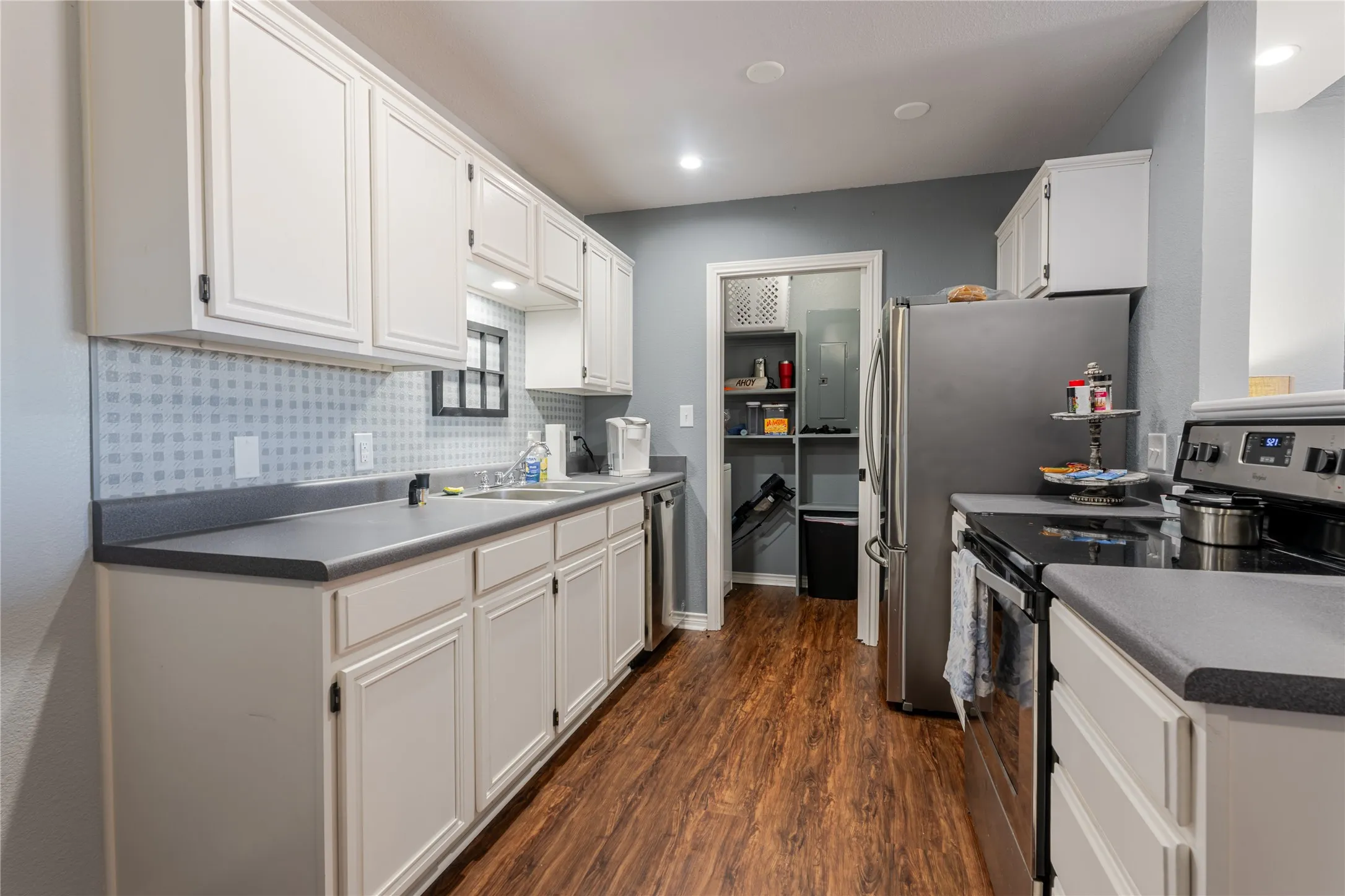 Condominium For Sale in Palo Pinto County , 3069 Hells Gate Loop 26, Strawn, Texas 76475, 2 Bedroom, 2 Bathroom, Garage spaces, 825 Sqft, built in 1998, Preowned, mls#20858476, Real Estate Agent in Strawn, Homes For Sale in Palo Pinto county, Homes For Sale in Strawn, Realtor in Strawn Texas, Real Estate Brokerage Independent Realty Texas, Luminita Cordes Realtor
