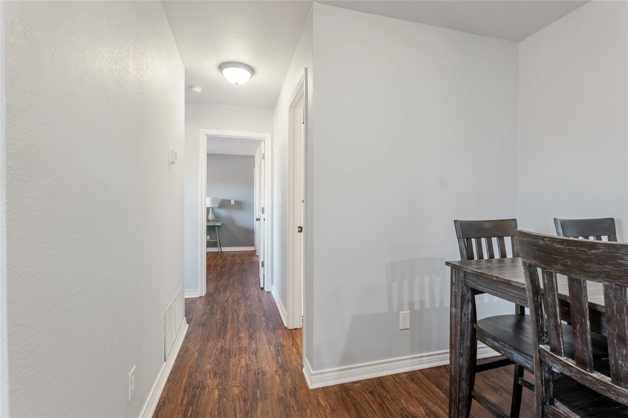 Condominium For Sale in Palo Pinto County , 3069 Hells Gate Loop 26, Strawn, Texas 76475, 2 Bedroom, 2 Bathroom, Garage spaces, 825 Sqft, built in 1998, Preowned, mls#20858476, Real Estate Agent in Strawn, Homes For Sale in Palo Pinto county, Homes For Sale in Strawn, Realtor in Strawn Texas, Real Estate Brokerage Independent Realty Texas, Luminita Cordes Realtor