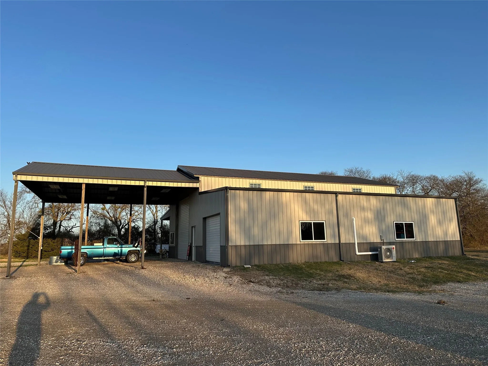 Unimproved Land For Sale in Grayson County , 000 Mc Connell Road, Gunter, Texas 75058, 0, 0, Garage spaces, 0 Sqft, built in 0, Price $2,600,000, mls#20866126, Real Estate Agent in Gunter, Homes For Sale in Grayson county, Homes For Sale in Gunter, Realtor in Gunter Texas, Real Estate Brokerage Independent Realty Texas, Luminita Cordes Realtor